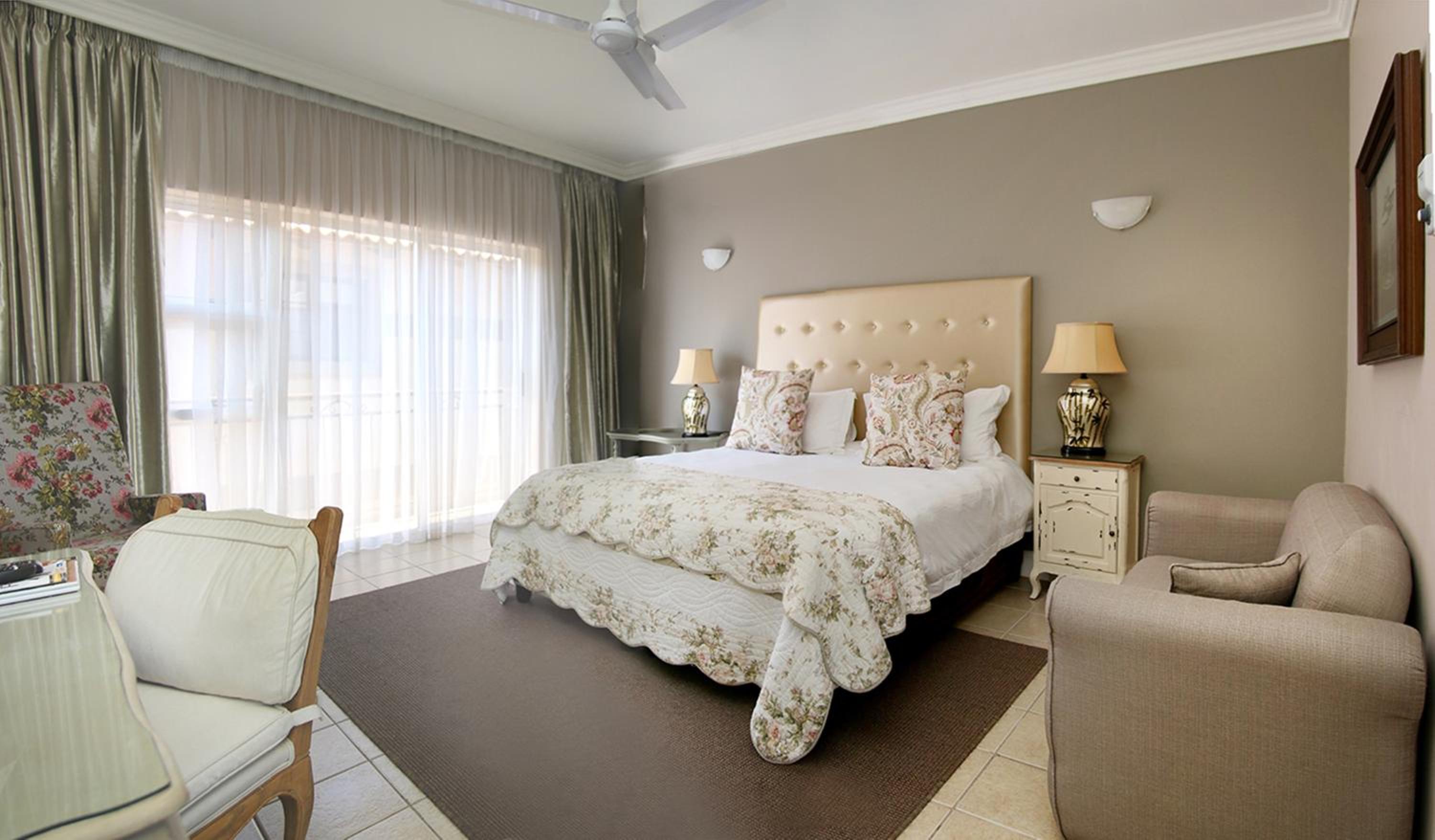 Family Room - Photo 1