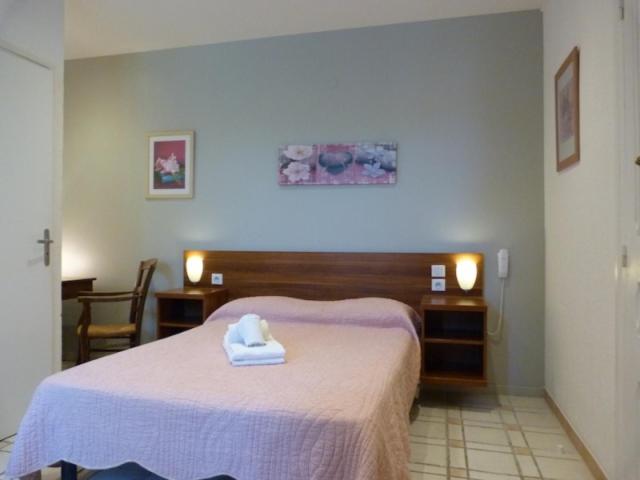 Standard Double Room with Shower photo 3