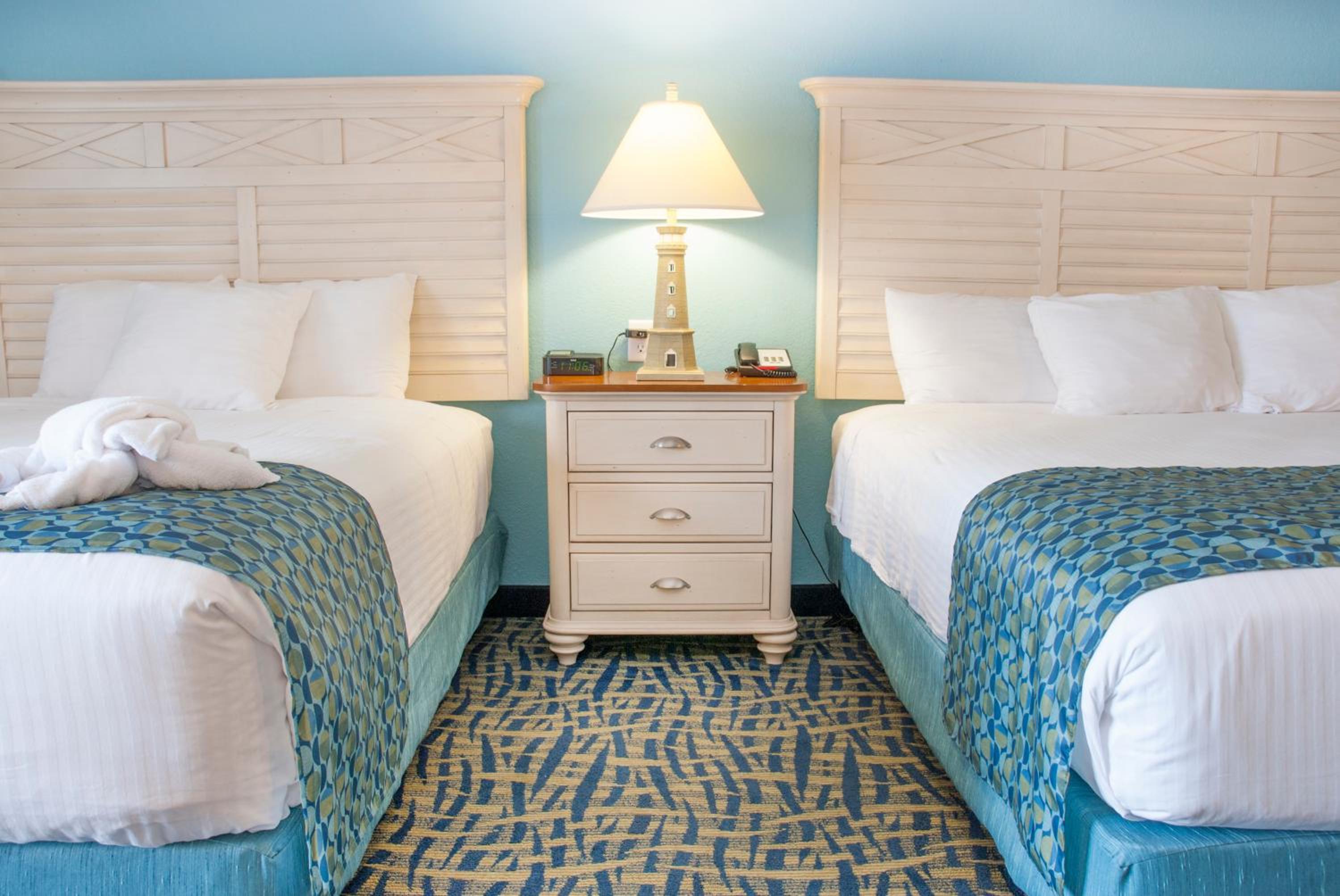 Deluxe King and Queen Room Beach View - First Floor photo 1