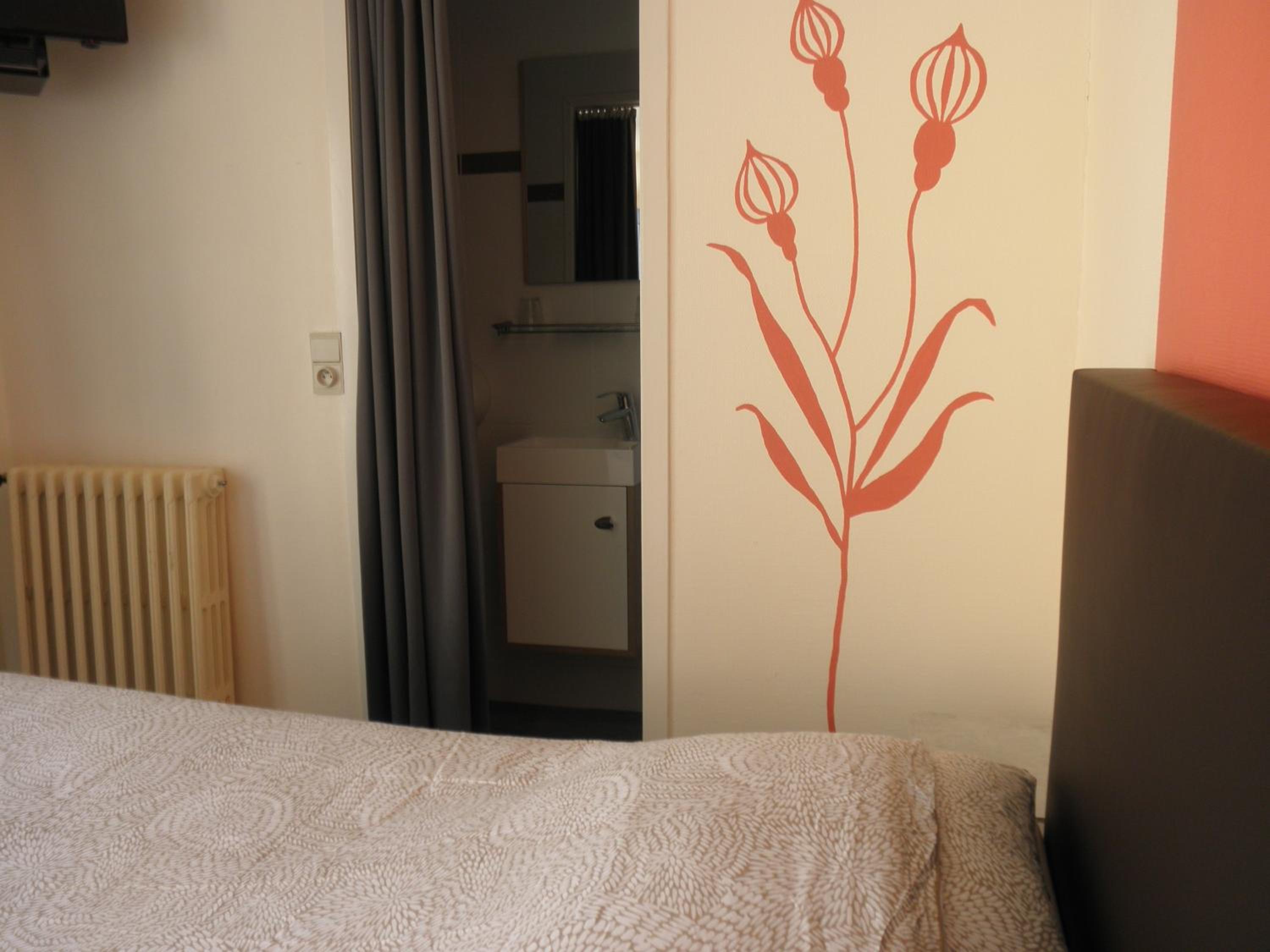 Double Room with Private Bathroom photo 2