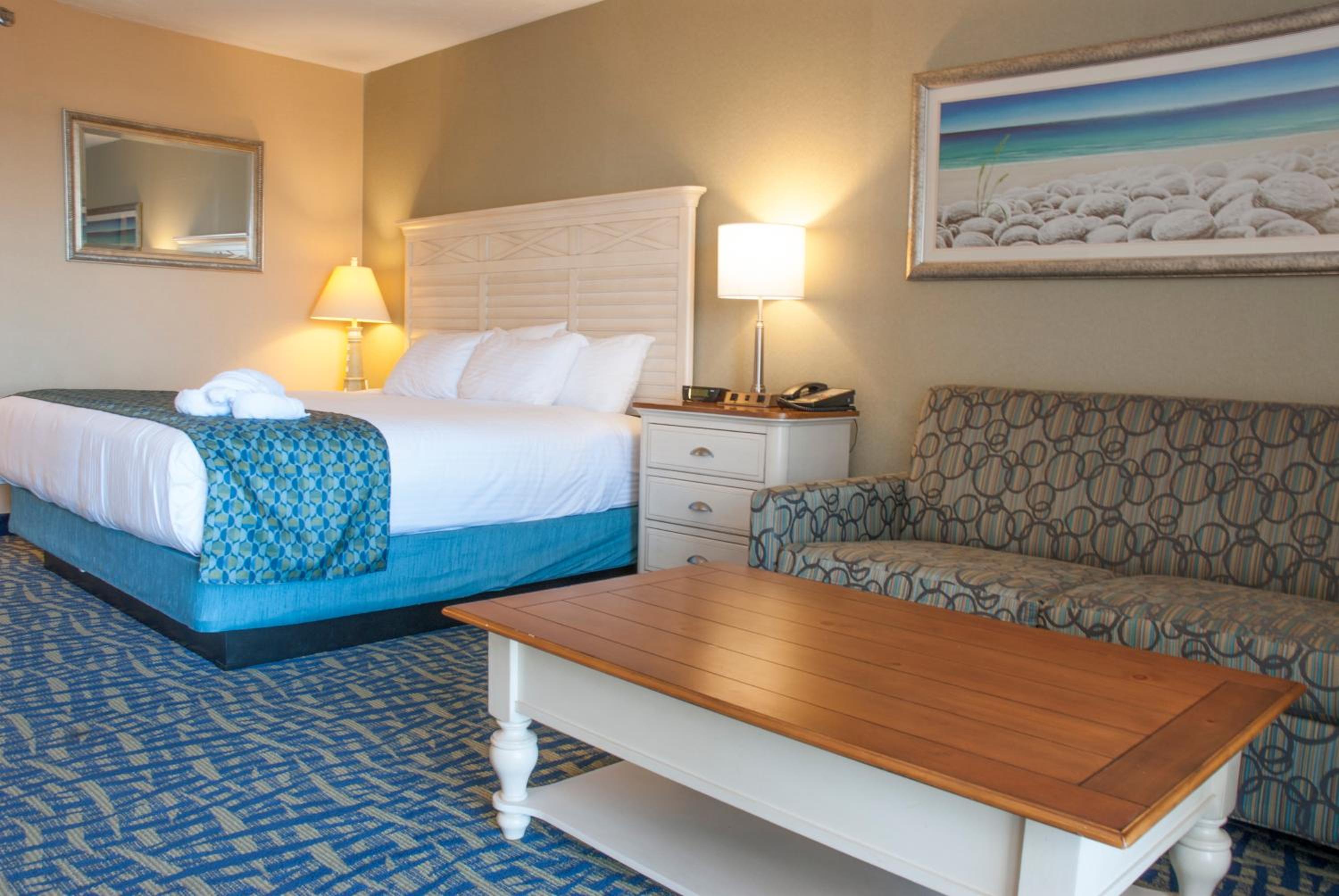 King Room with Sofa Bed Beach View - Upper Floor photo 1