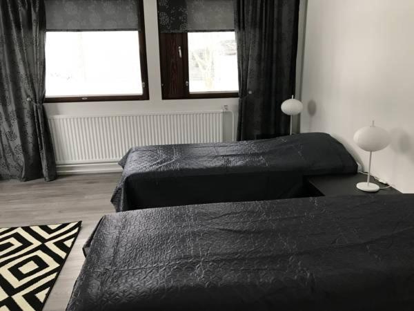 Budget Double Room With Shared Bathroom photo 3