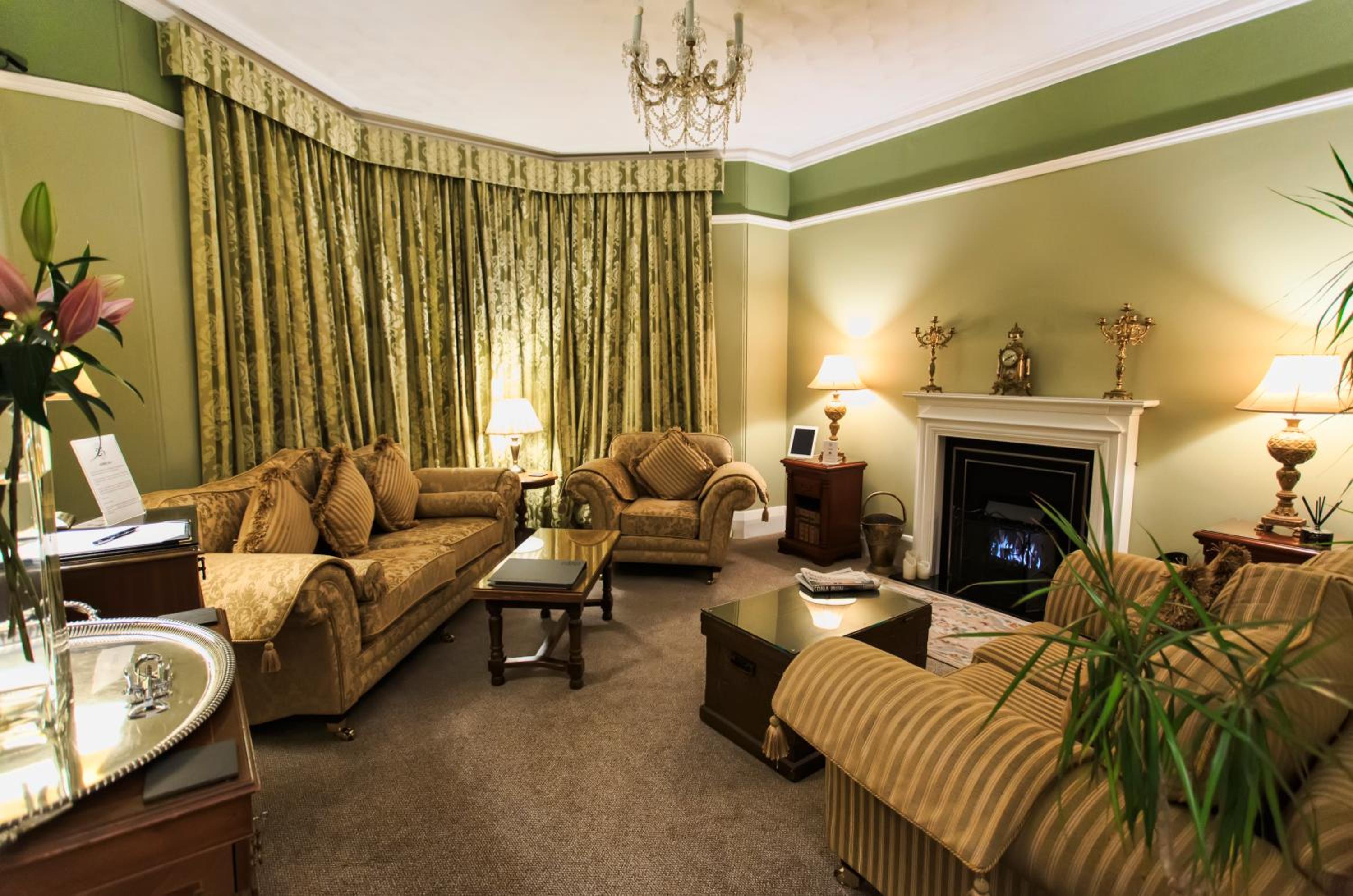 Watcombe Suite photo 1
