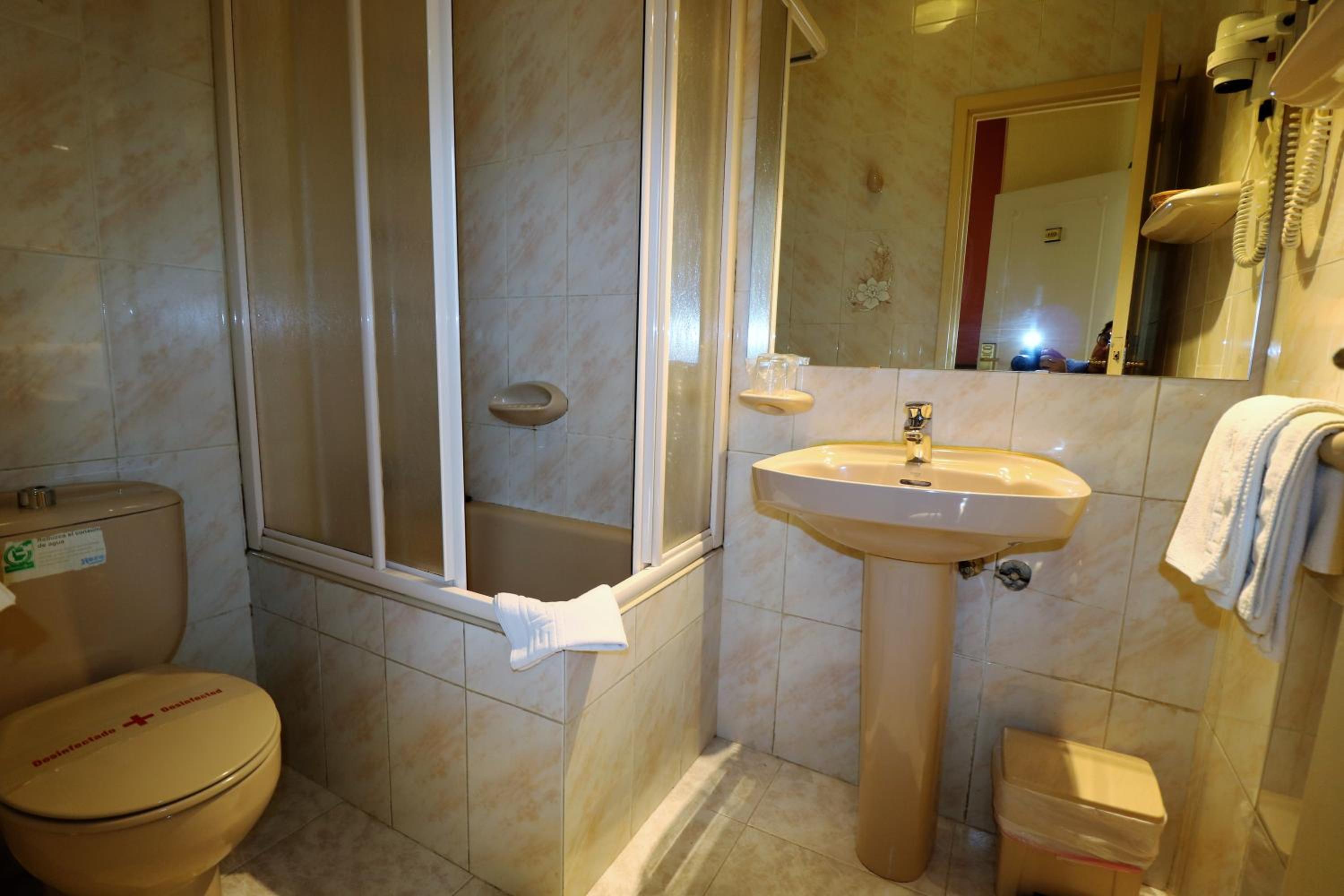 Triple Room - Photo 2