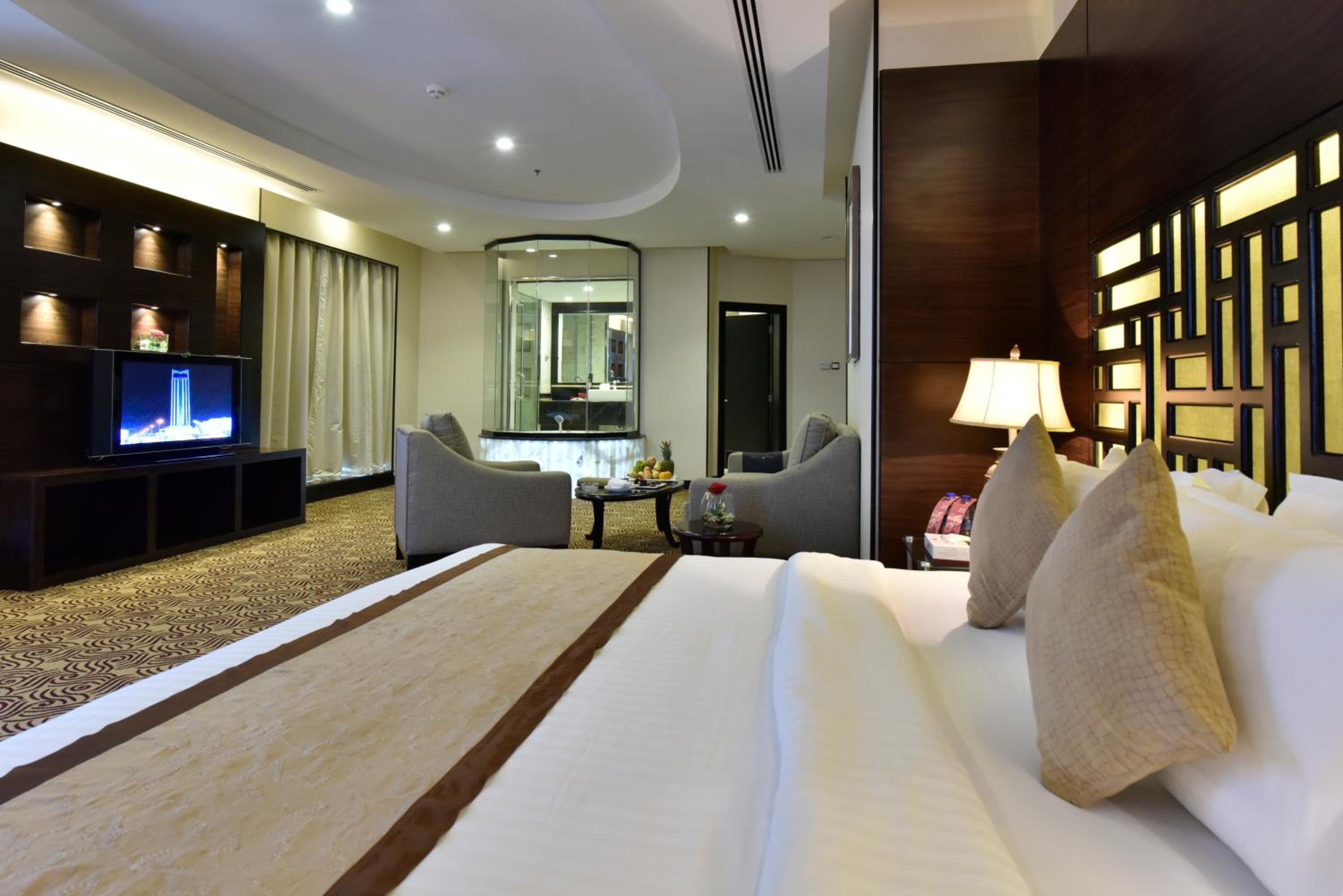 Awaliv gold suite