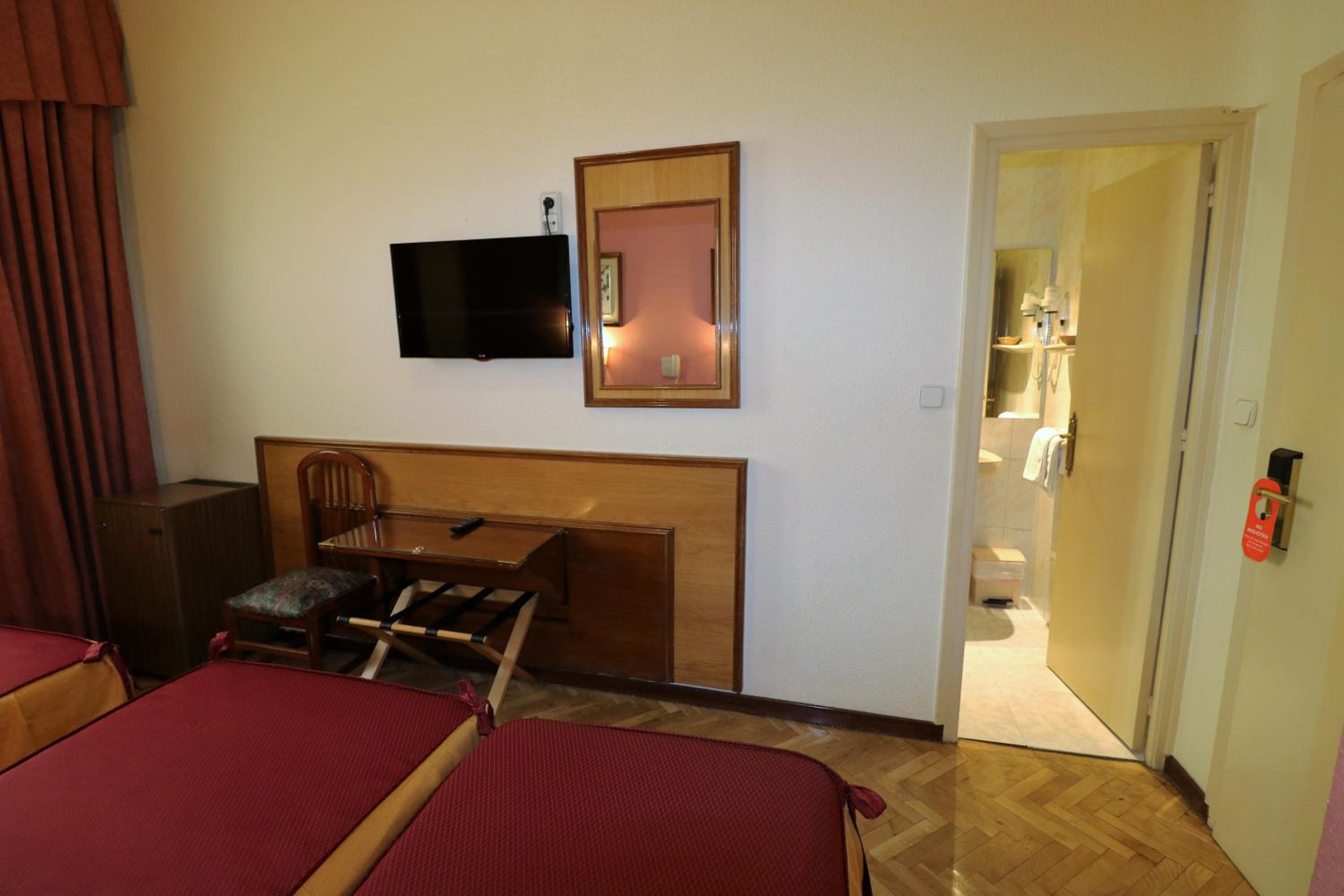 Triple Room - Photo 3