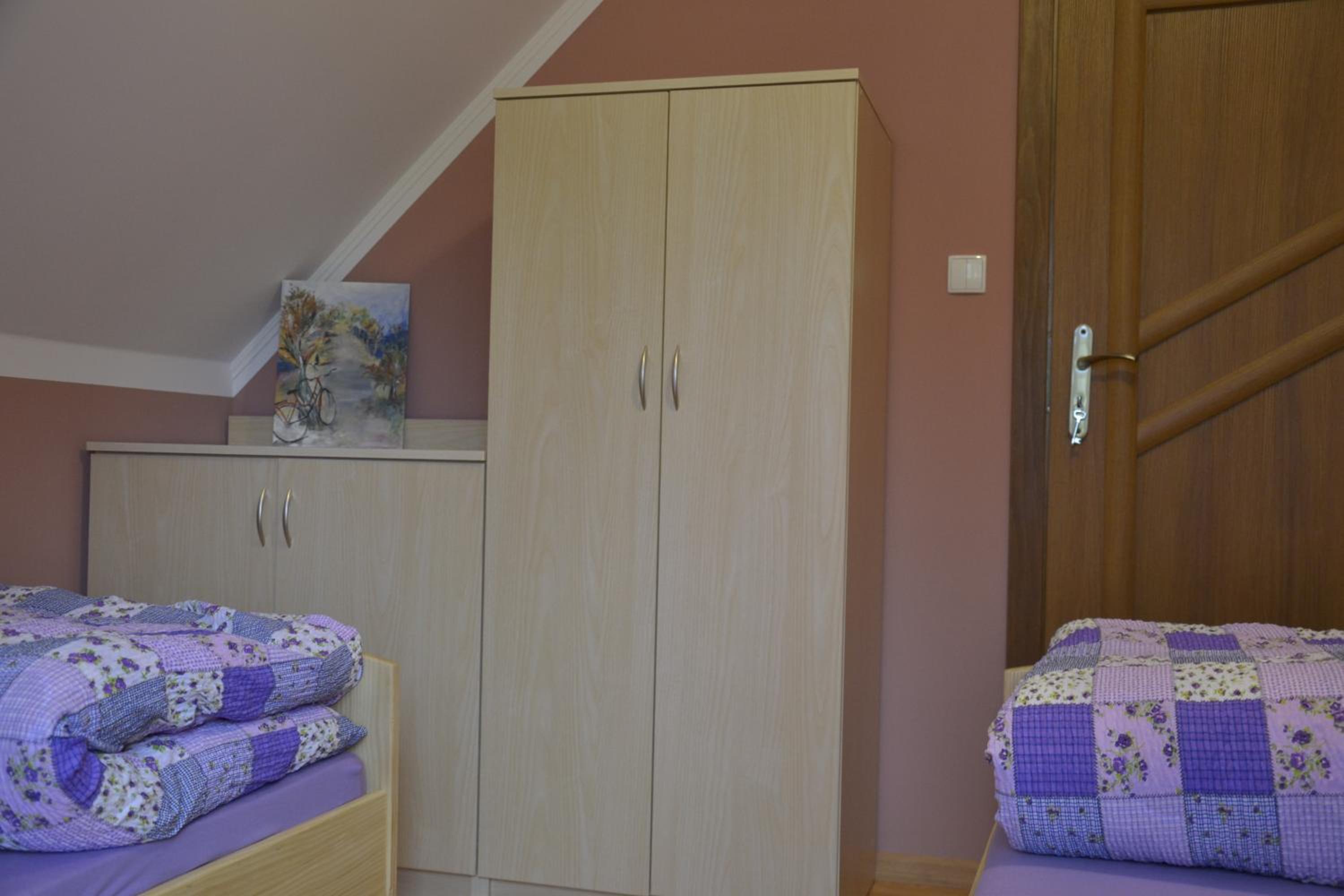 Standard Twin Room with Mountain View - Photo 3