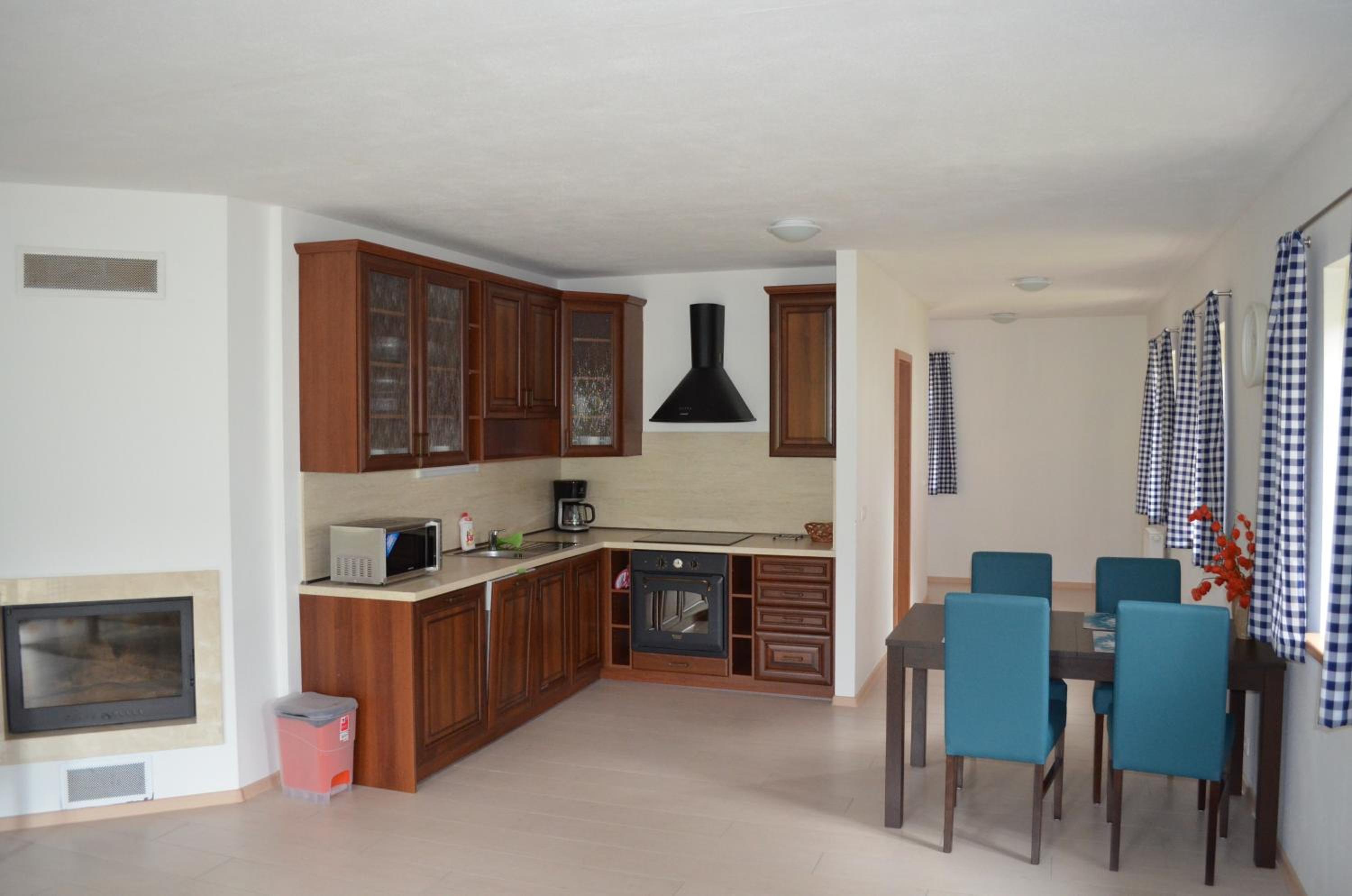 Apartment with Terrace photo 3