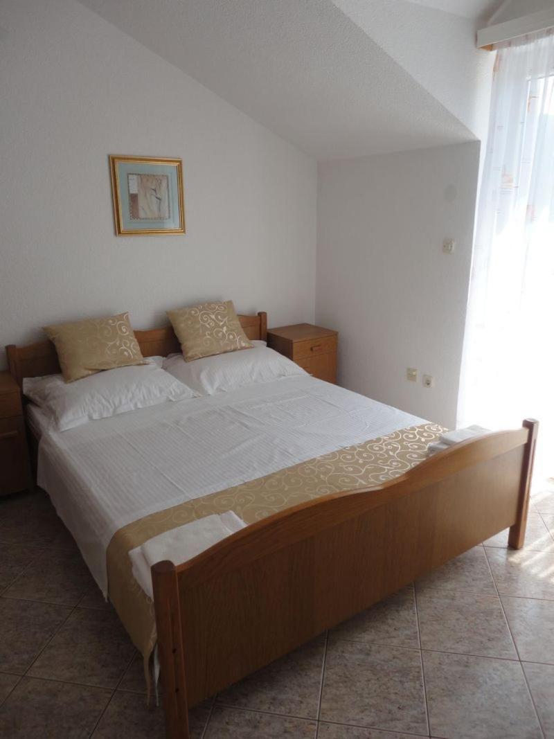 Studio with Balcony and Sea View
