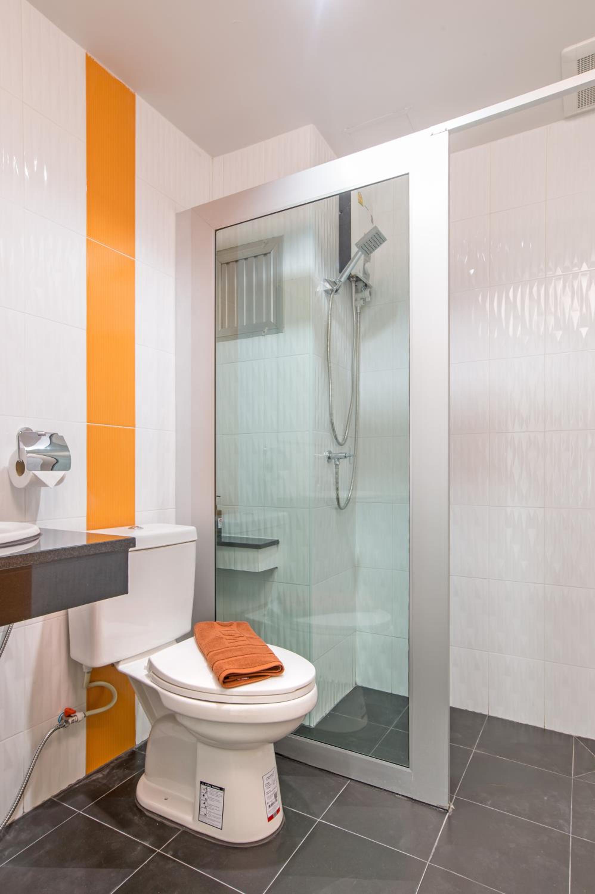 Deluxe Double Room with Balcony photo 2