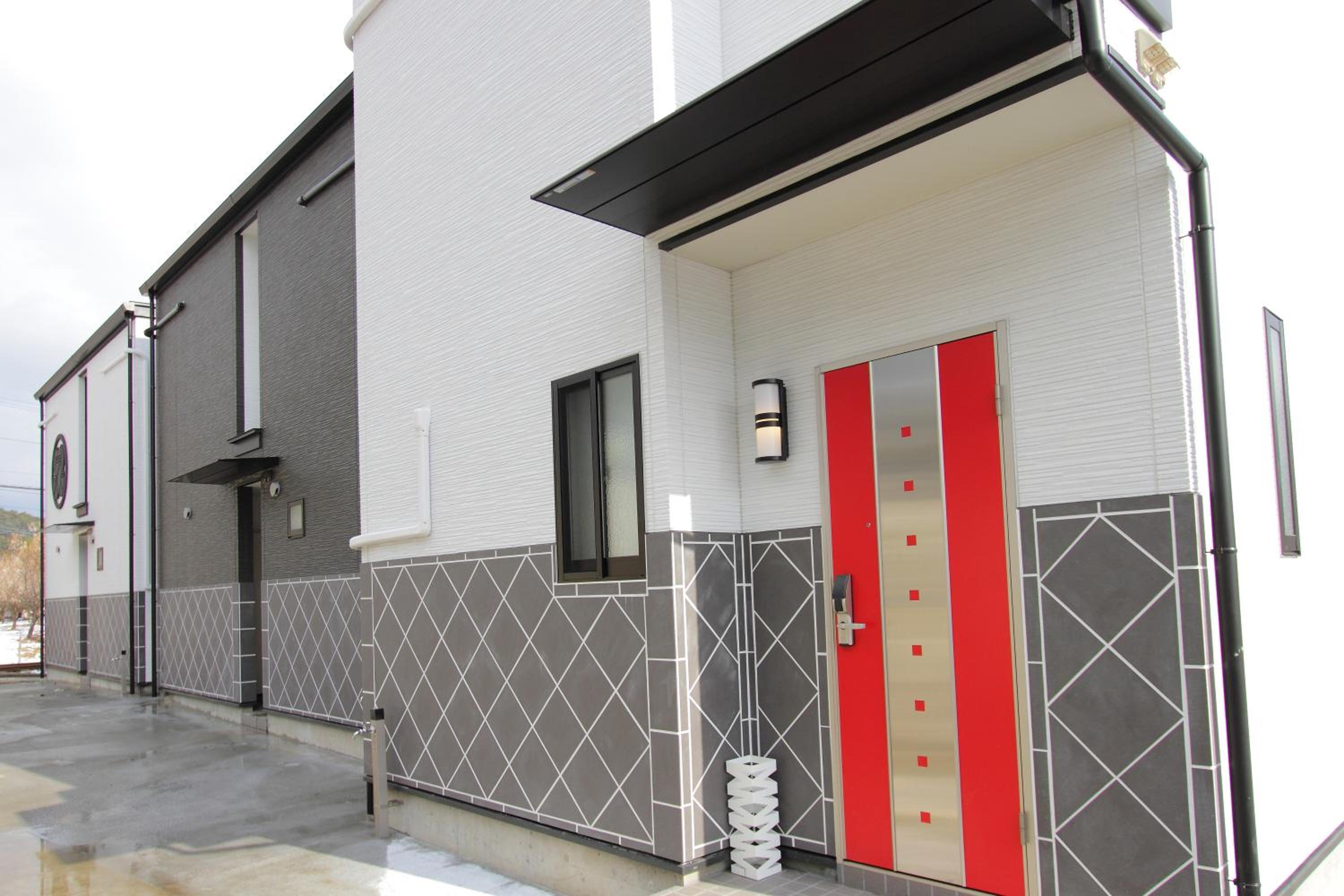 Three-Bedroom Villa - Photo 13