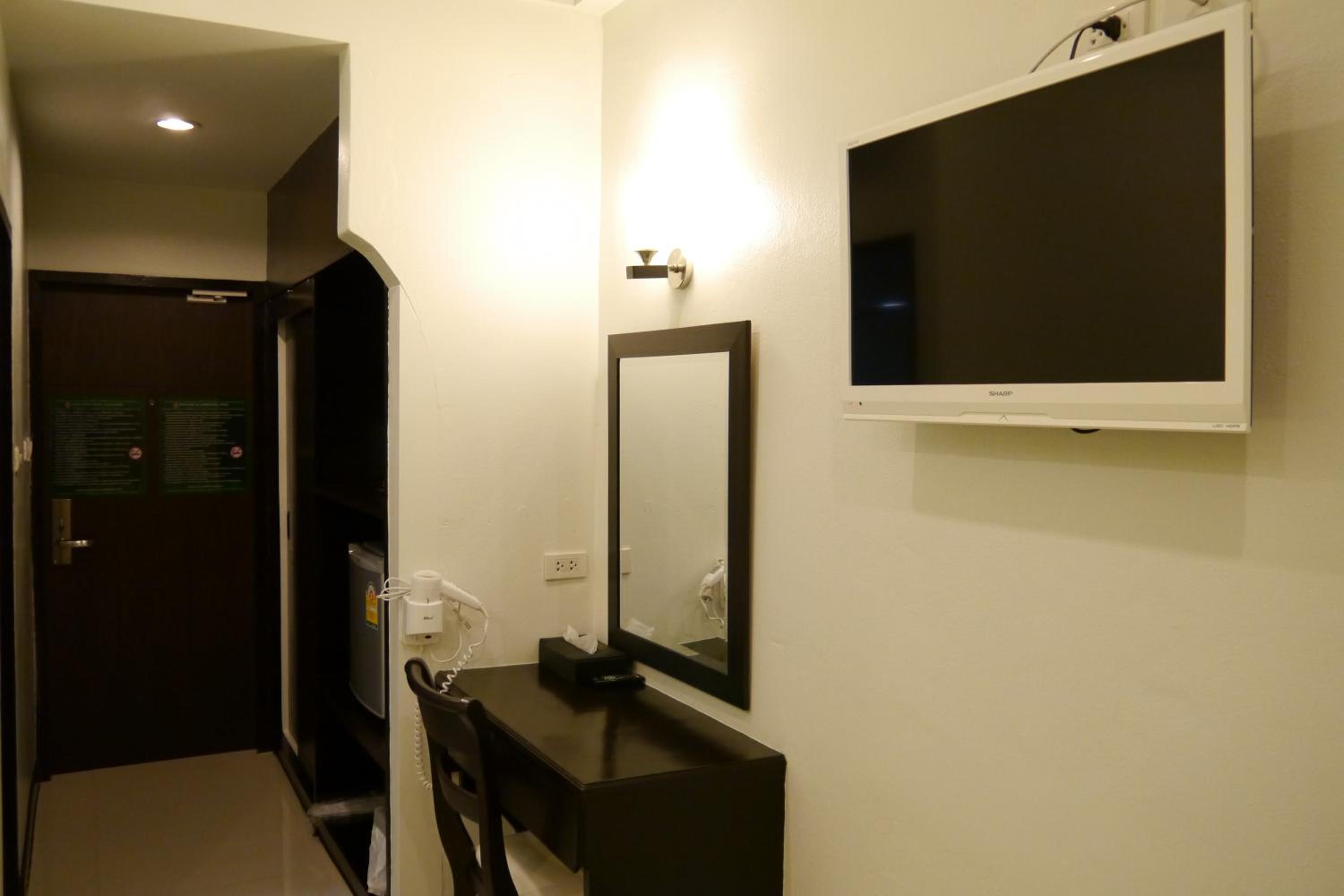 Superior Double or Twin Room photo 3
