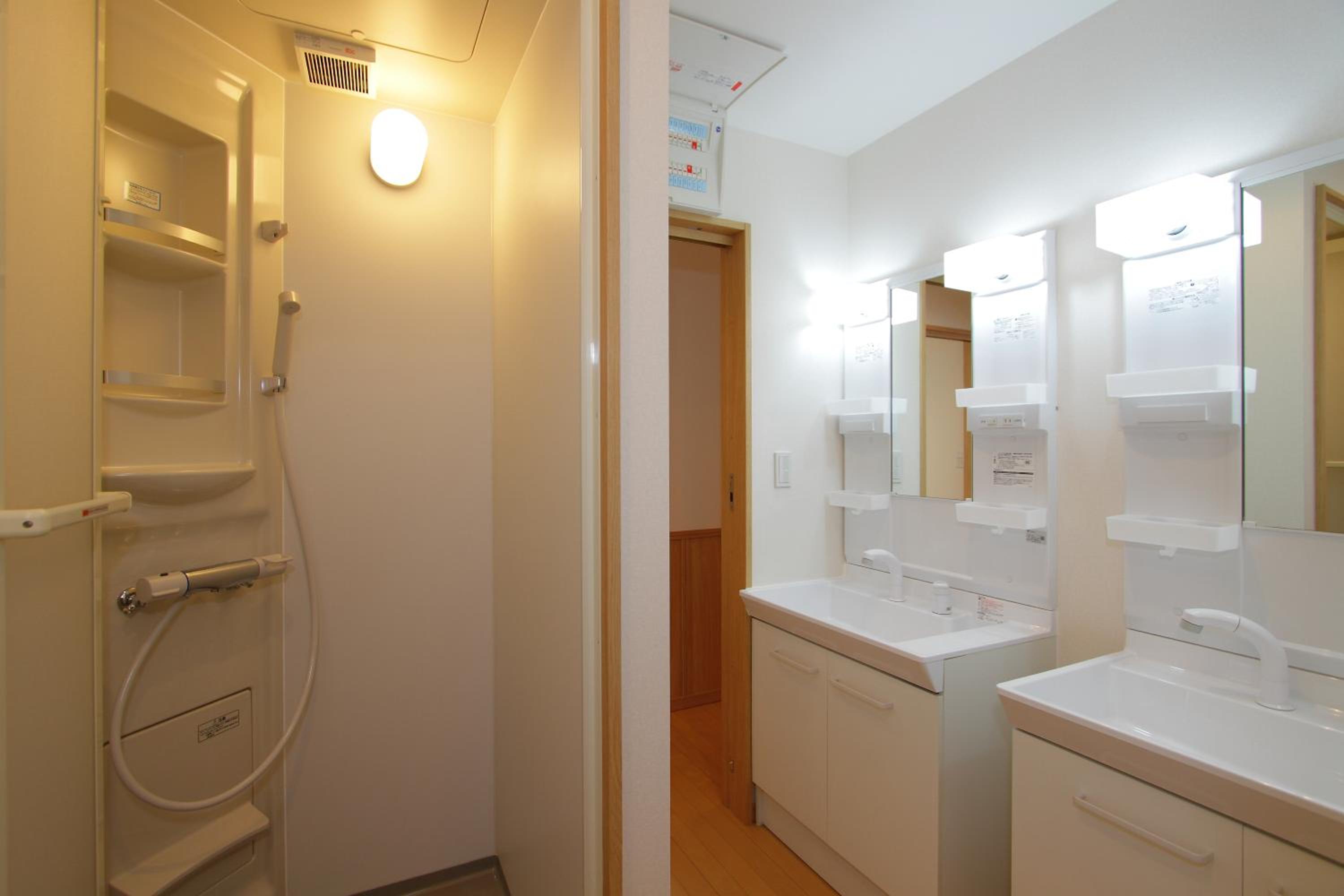 Three-Bedroom Villa - Photo 25