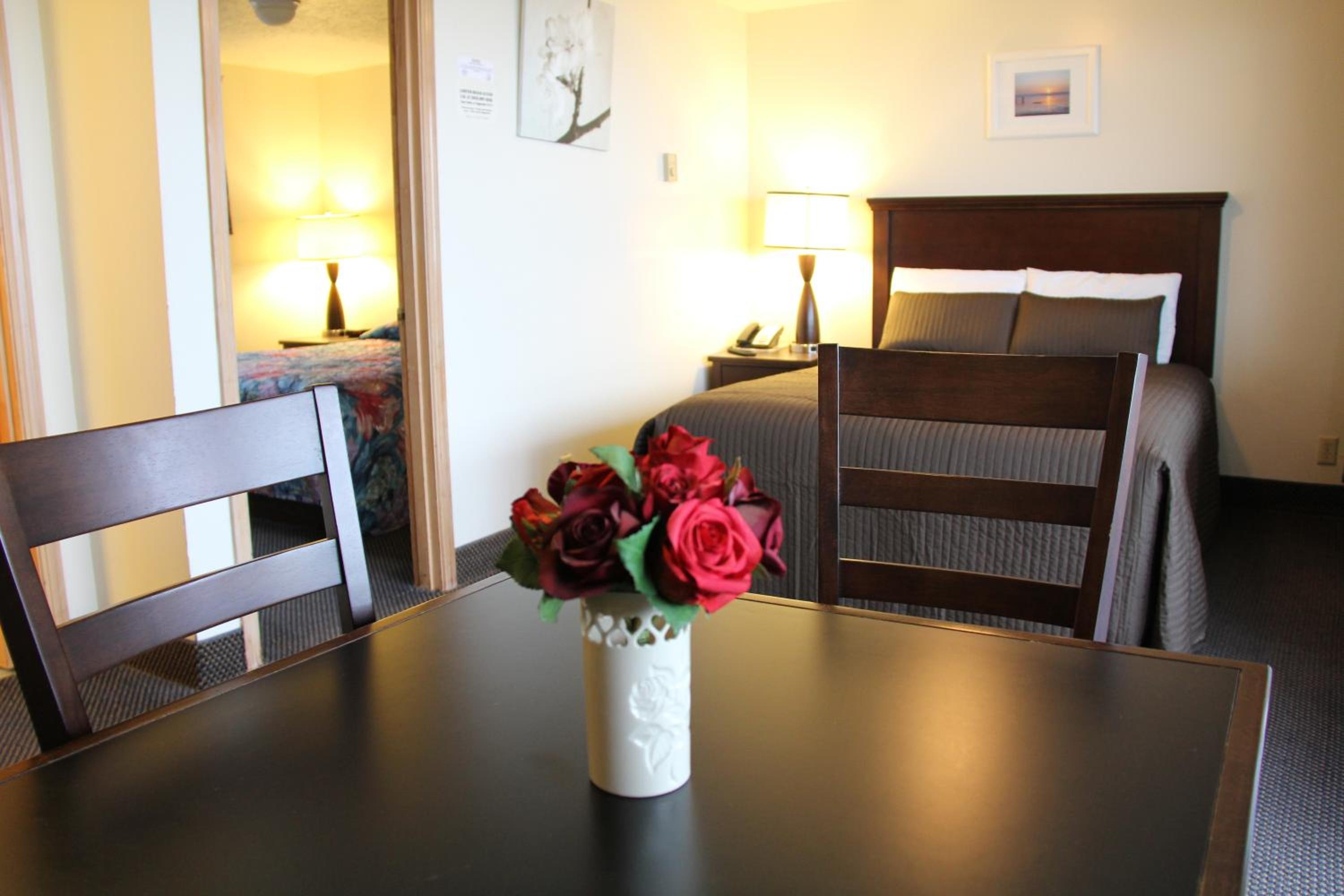 Junior Suite - Non Pet Friendly photo 1