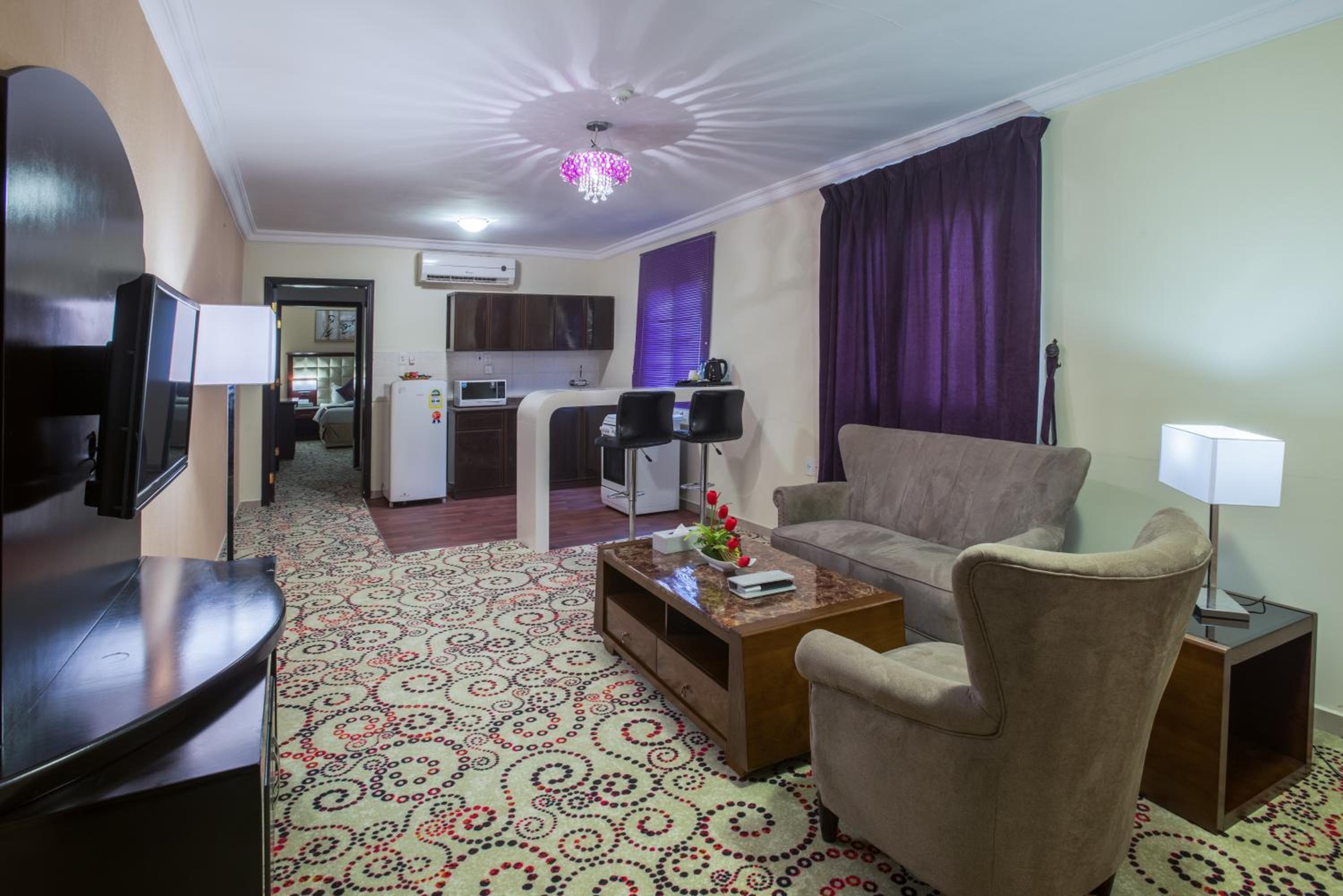 Deluxe Suite