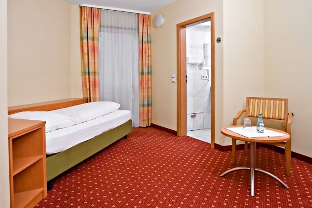 Basic Single Room