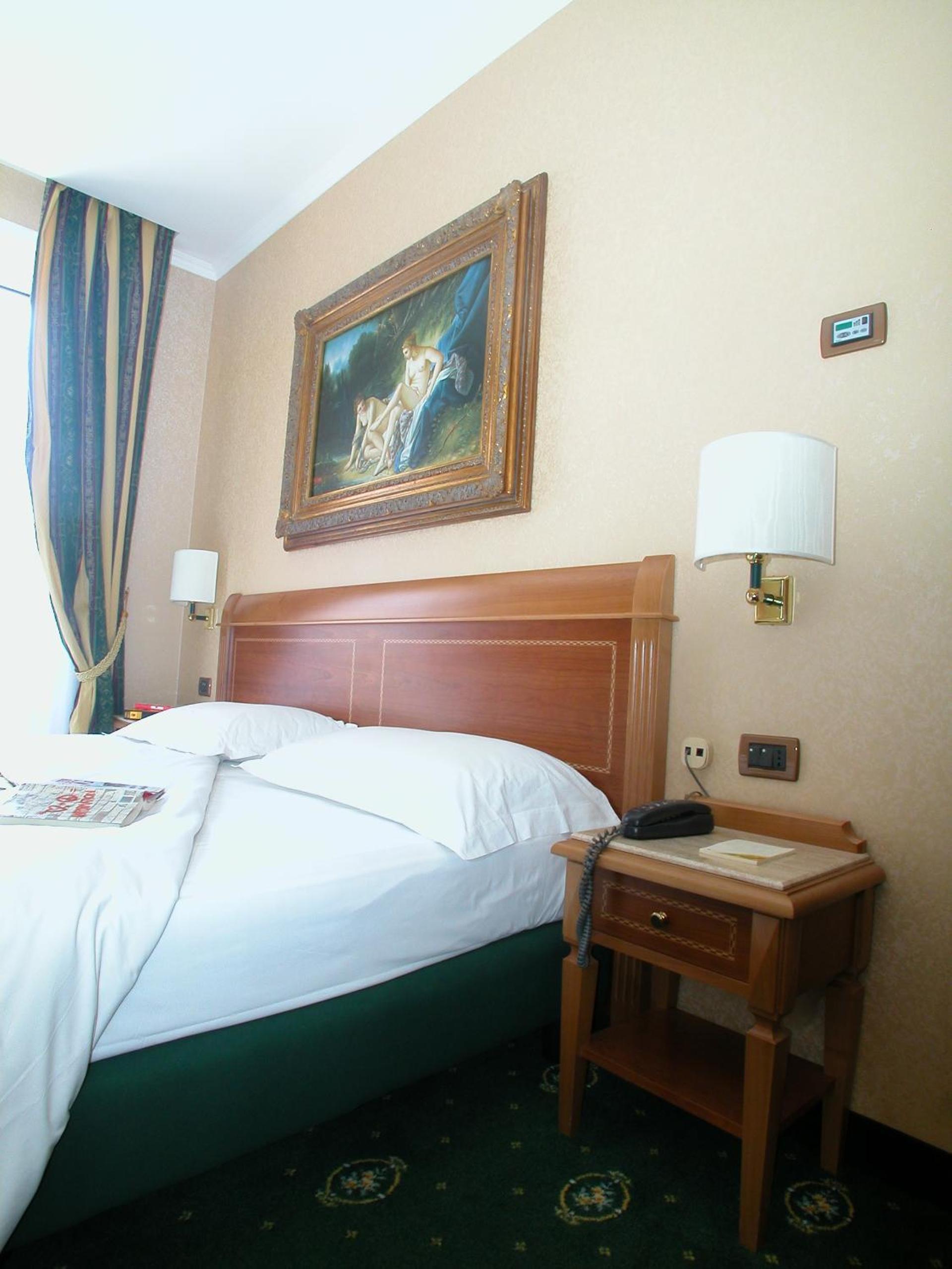 Junior Suite (2 Adults) photo 3