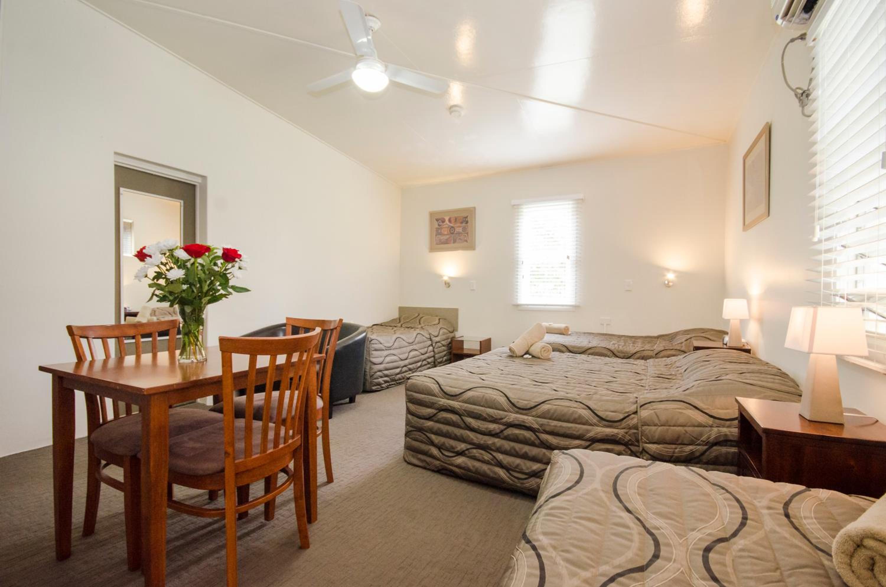 Family Room A photo 3