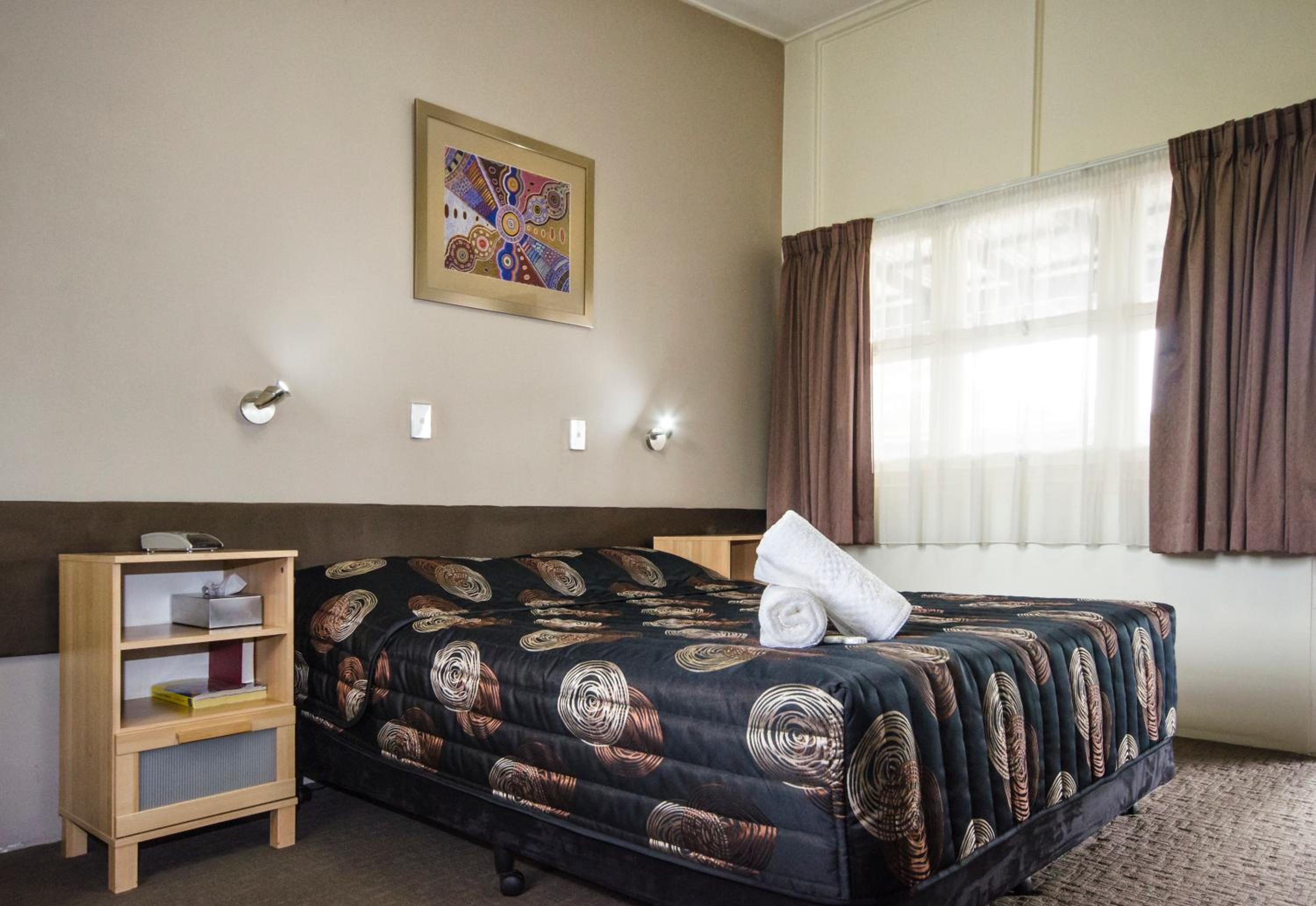 Deluxe Queen Room photo 2