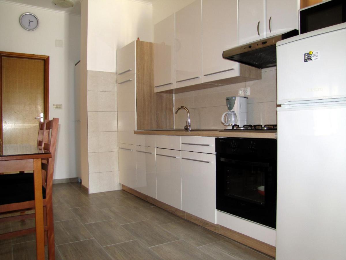 Two-Bedroom Apartment - Photo 4