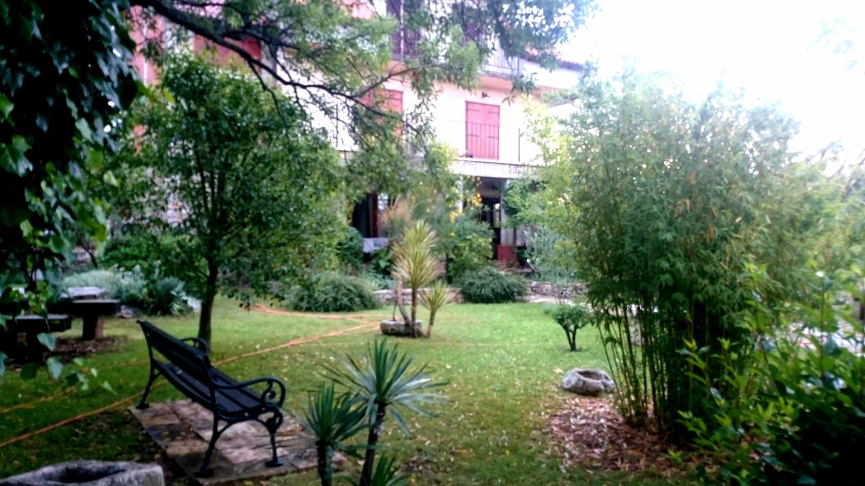 Double Room - Photo 22