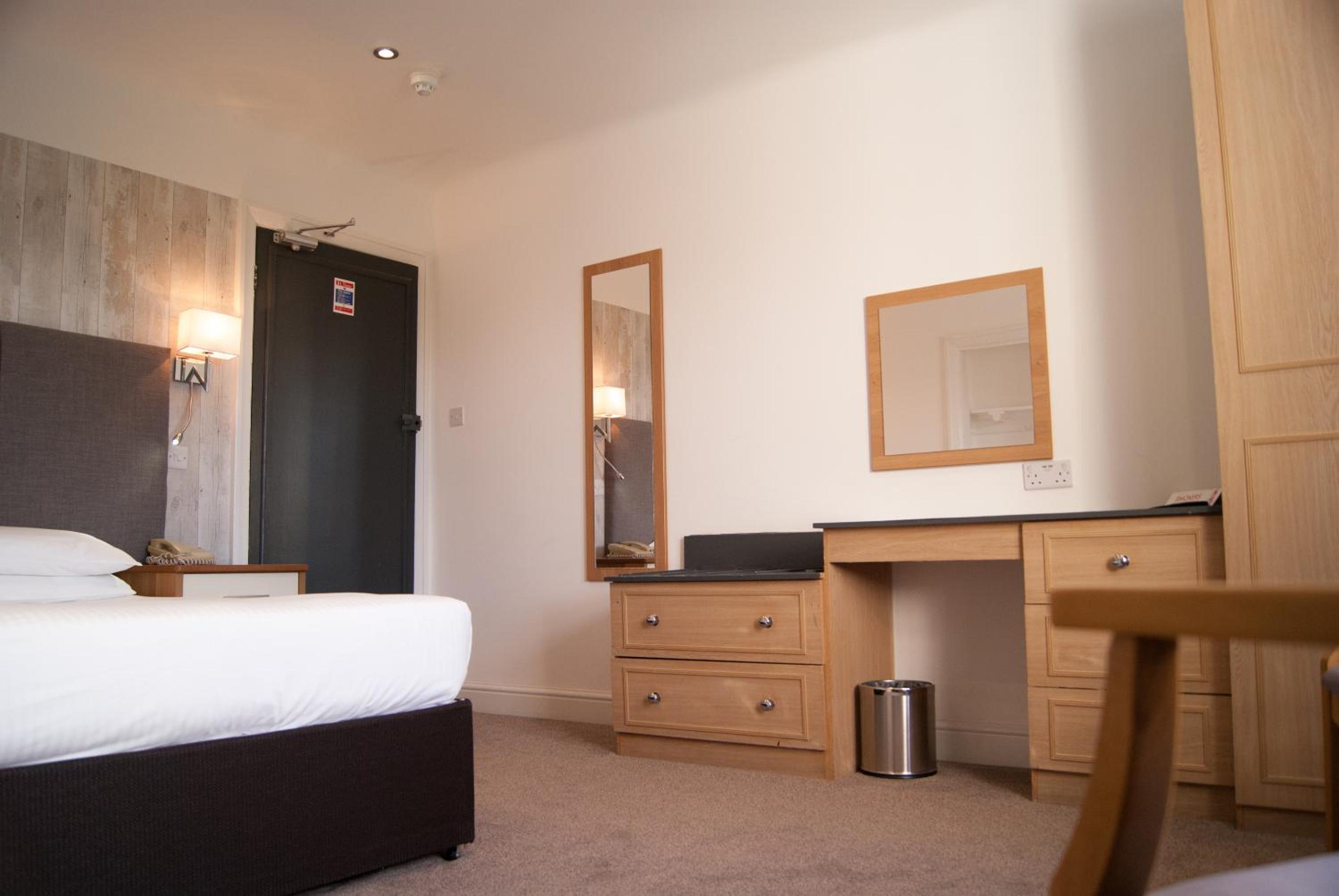 Standard Double Room - Photo 2