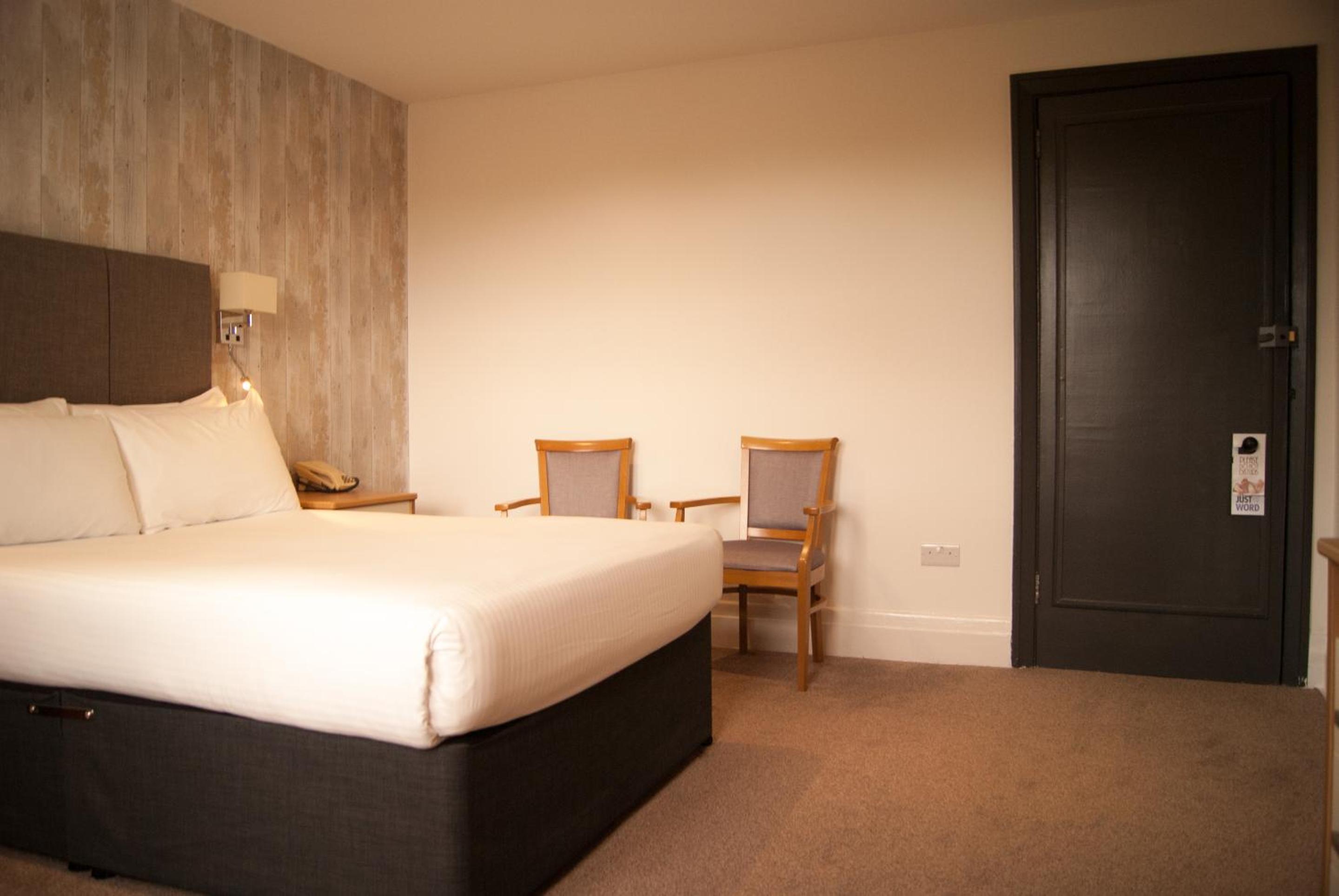 Standard Double Room - Photo 5
