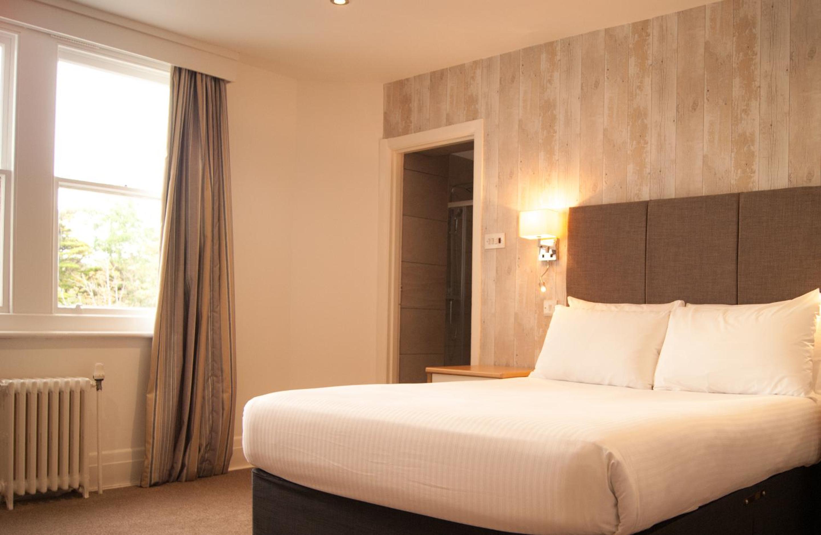 Standard Double Room - Photo 4