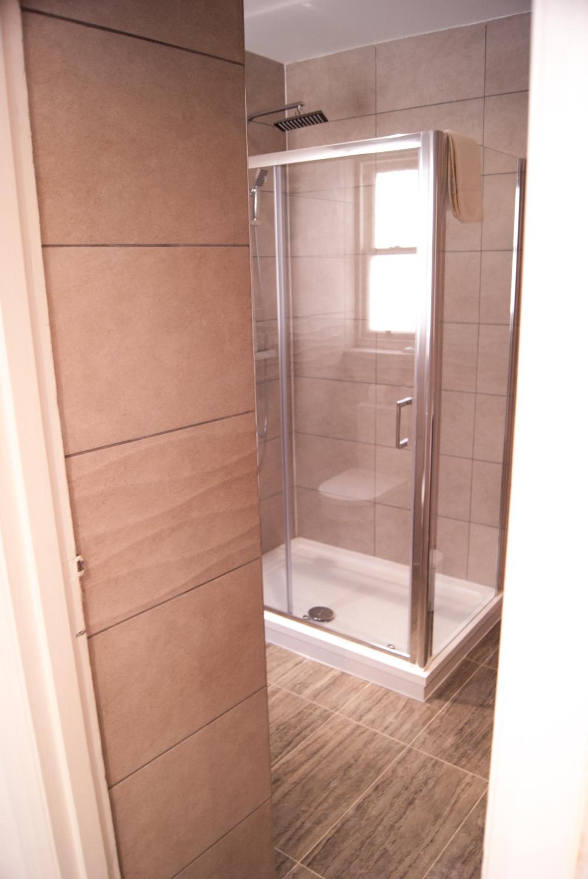 Standard Double Room - Photo 6