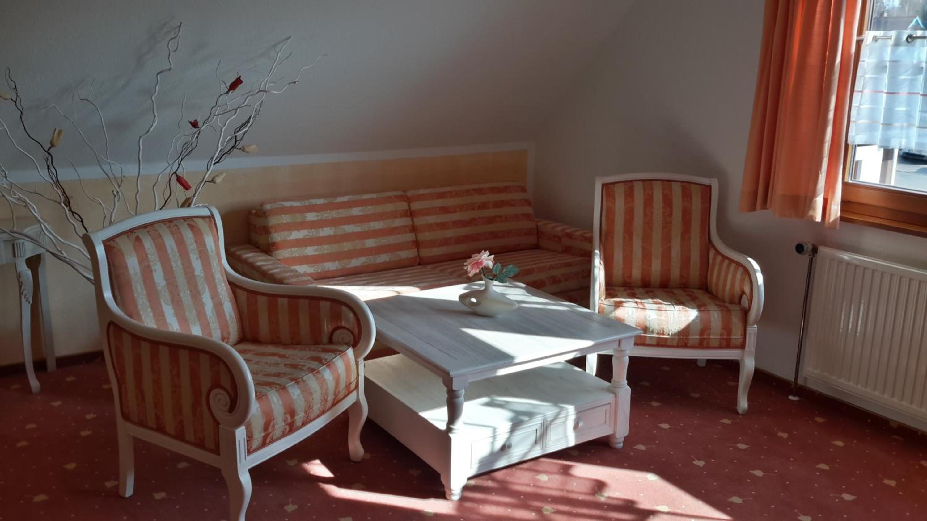 Small Apartment (2-4 Adults) photo 3
