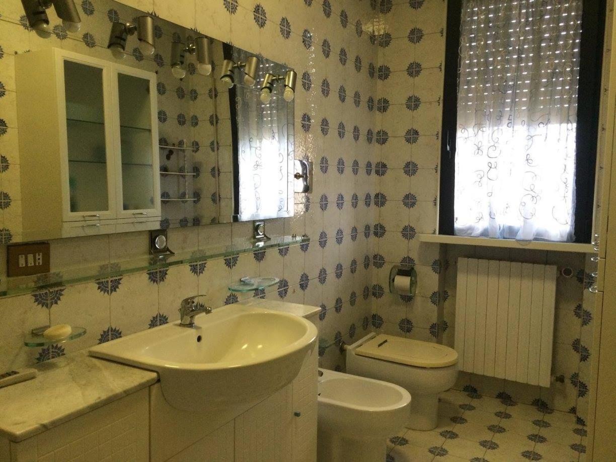 Double Room with Balcony and Shared Bathroom photo 2