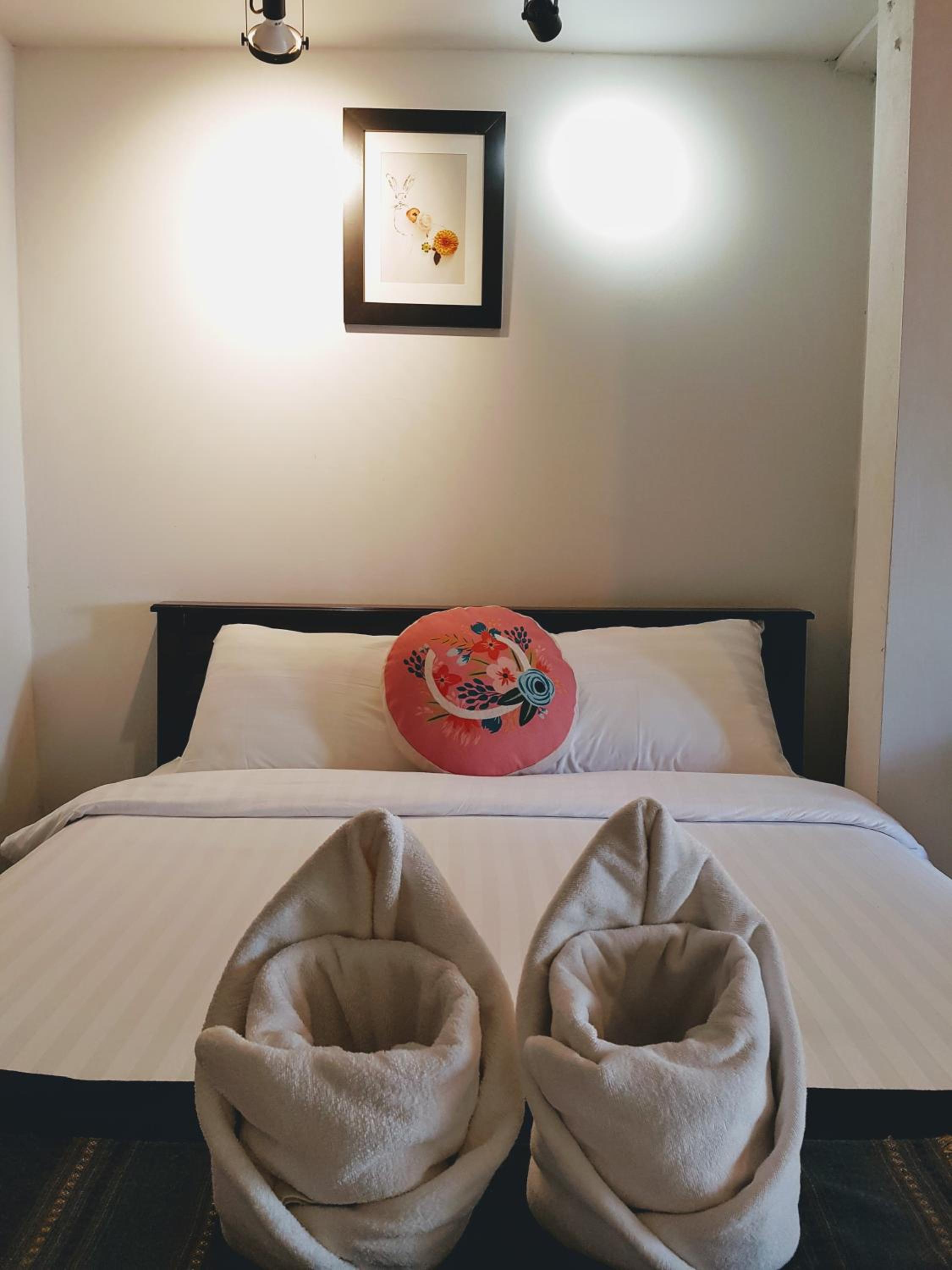 Deluxe Double Room with Patio photo 3