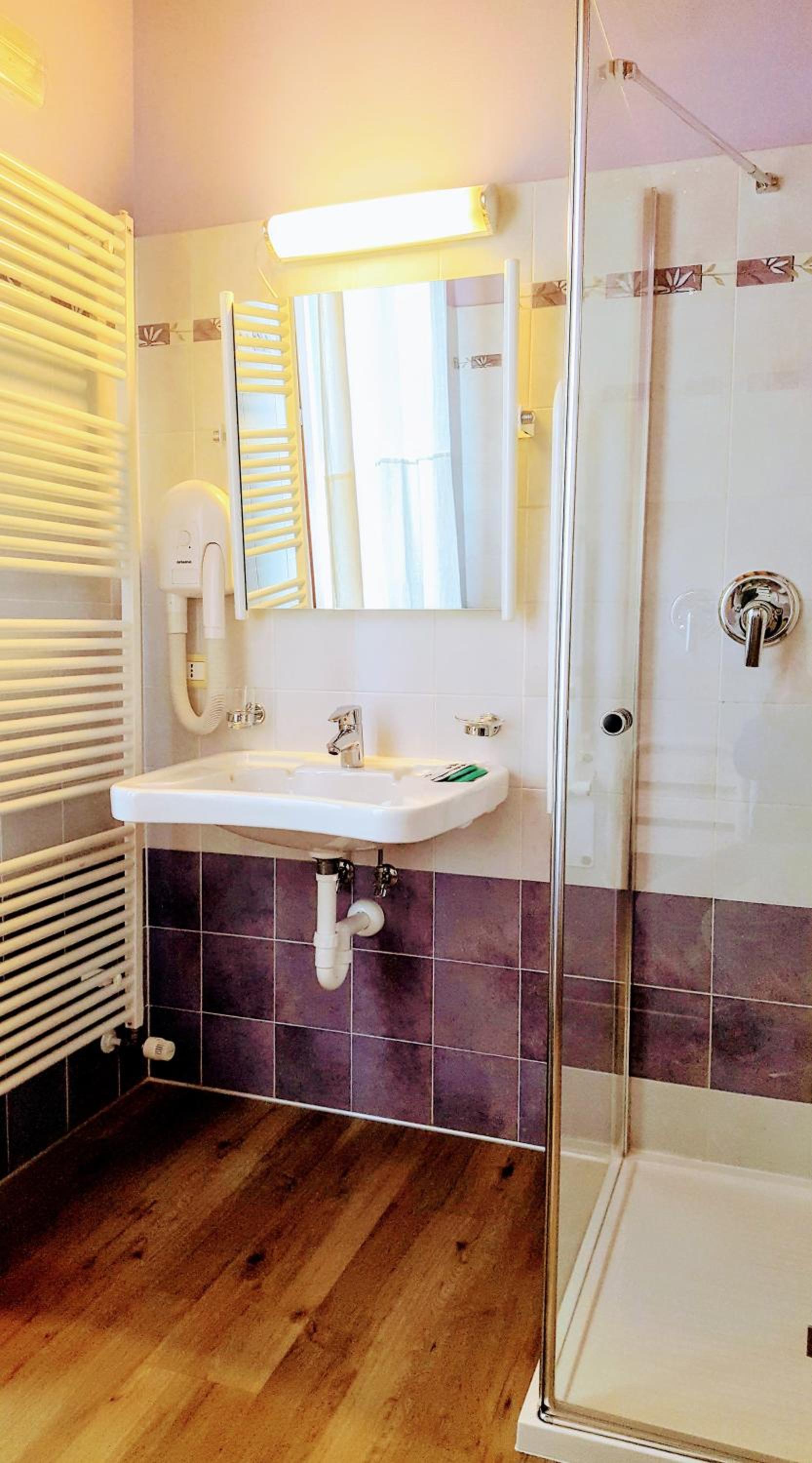 Superior Quadruple Room photo 3