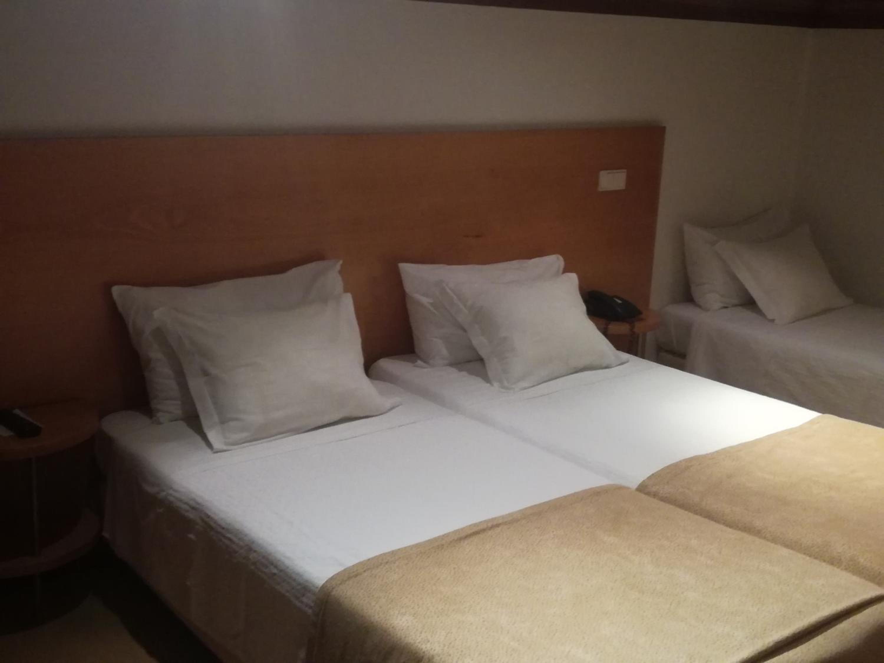 Family Room ( 2 Adults + 2 Children up to 12 years old)