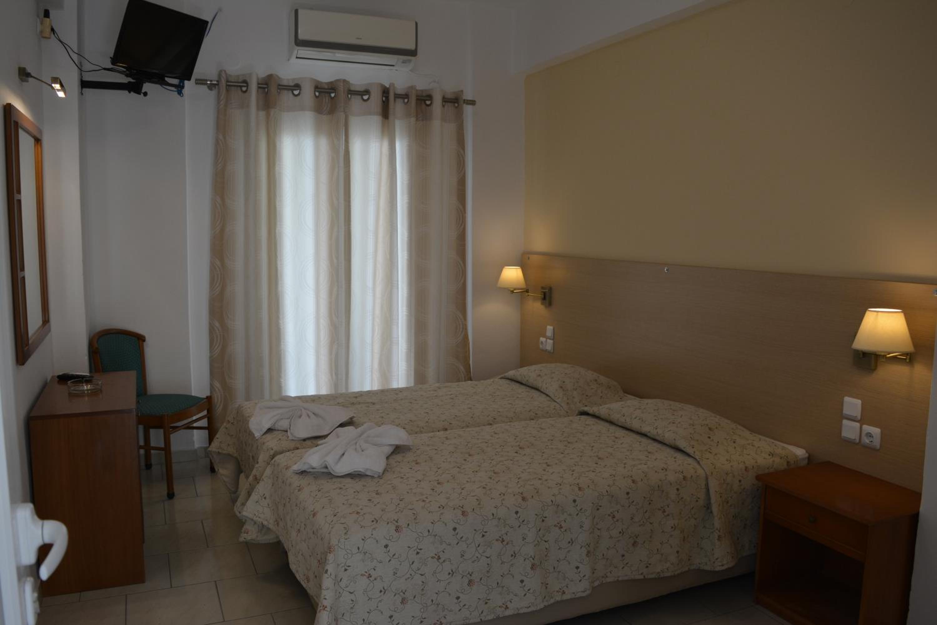 Standard Twin Room photo 1