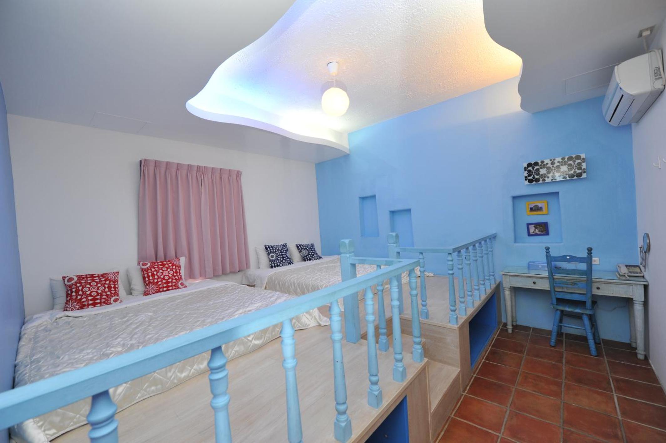 Deluxe Family Room with Two Queen Beds - Ground Floor