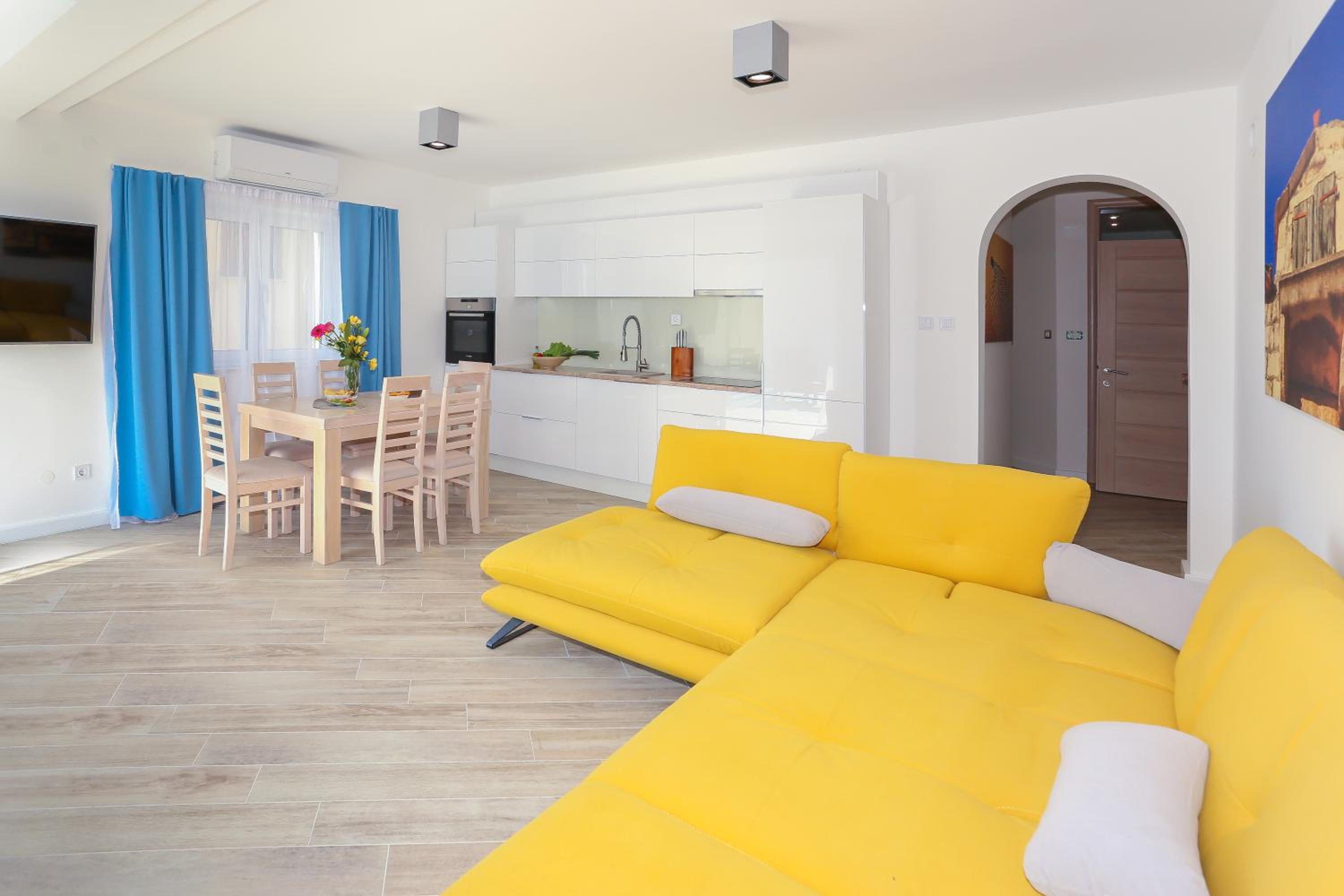 Two-Bedroom Apartment with Balcony and Sea View