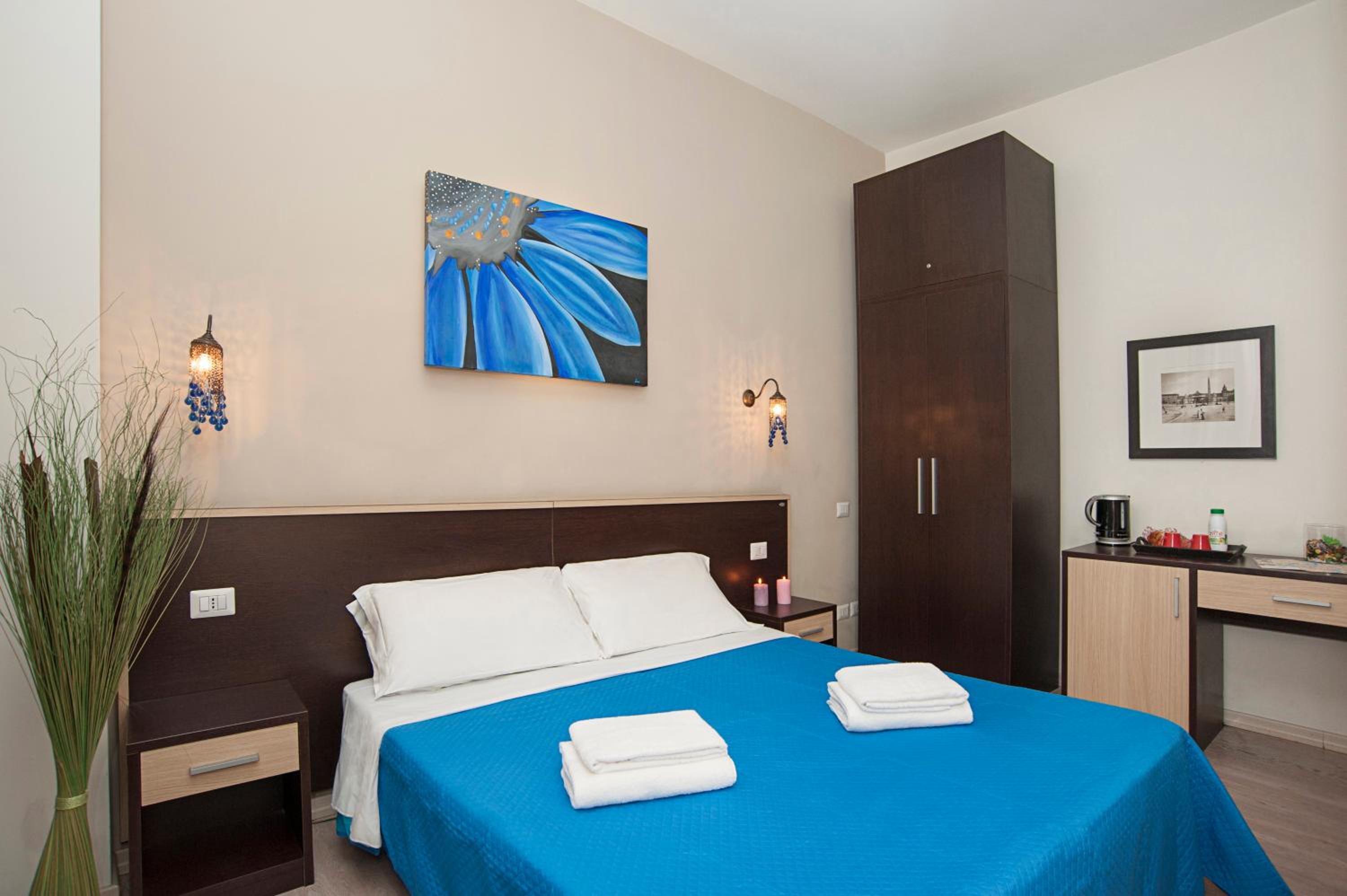 Double or Twin Room photo 2