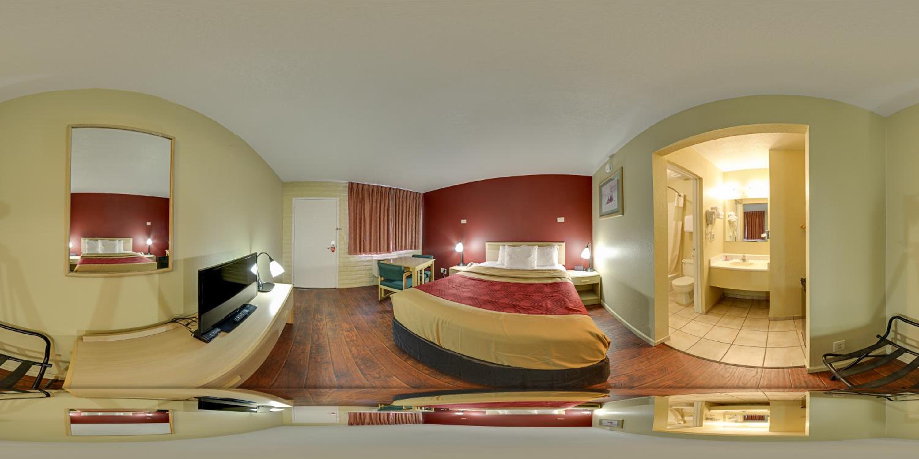 Queen Room - Non-Smoking