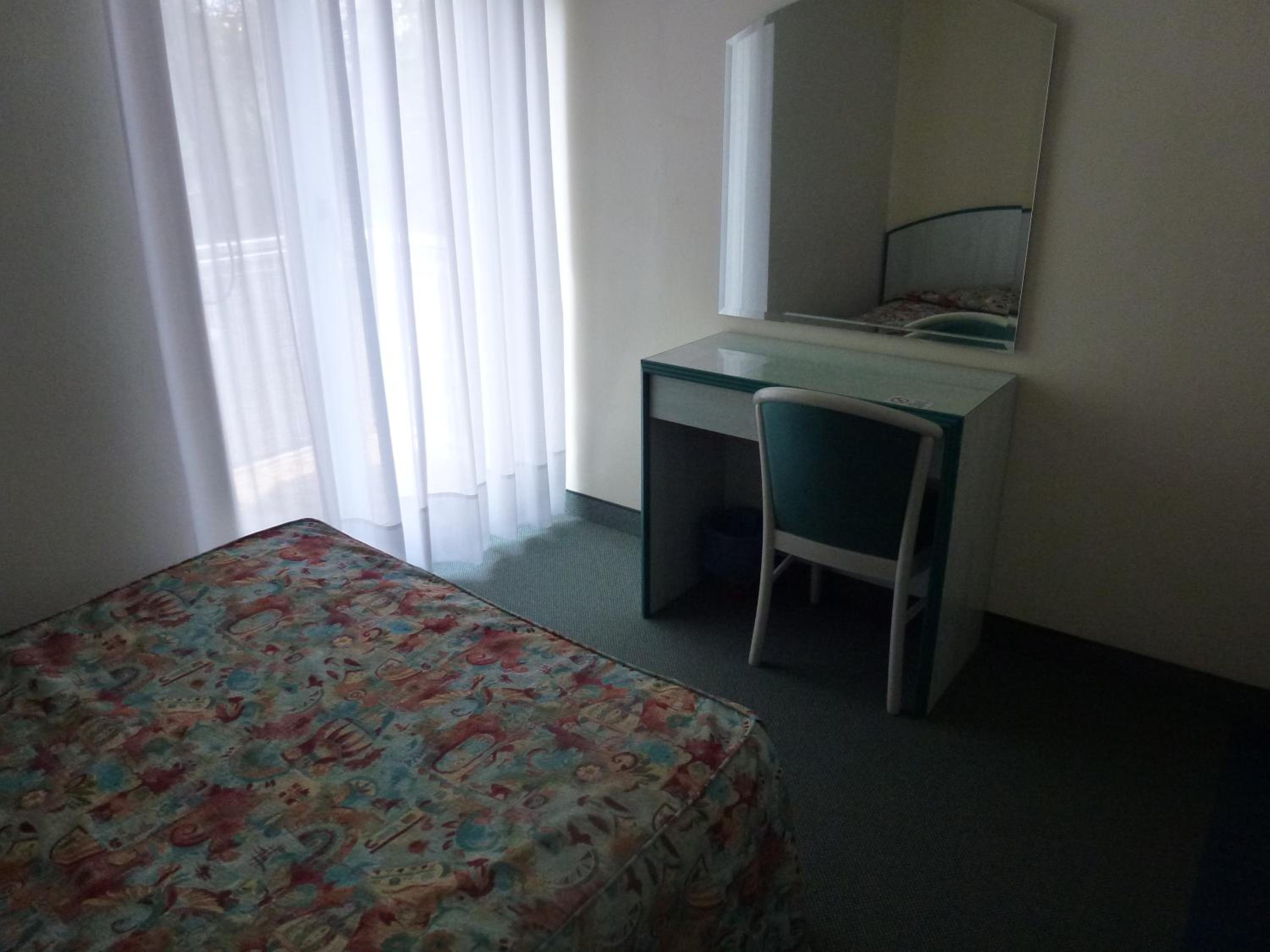 Single Room photo 3