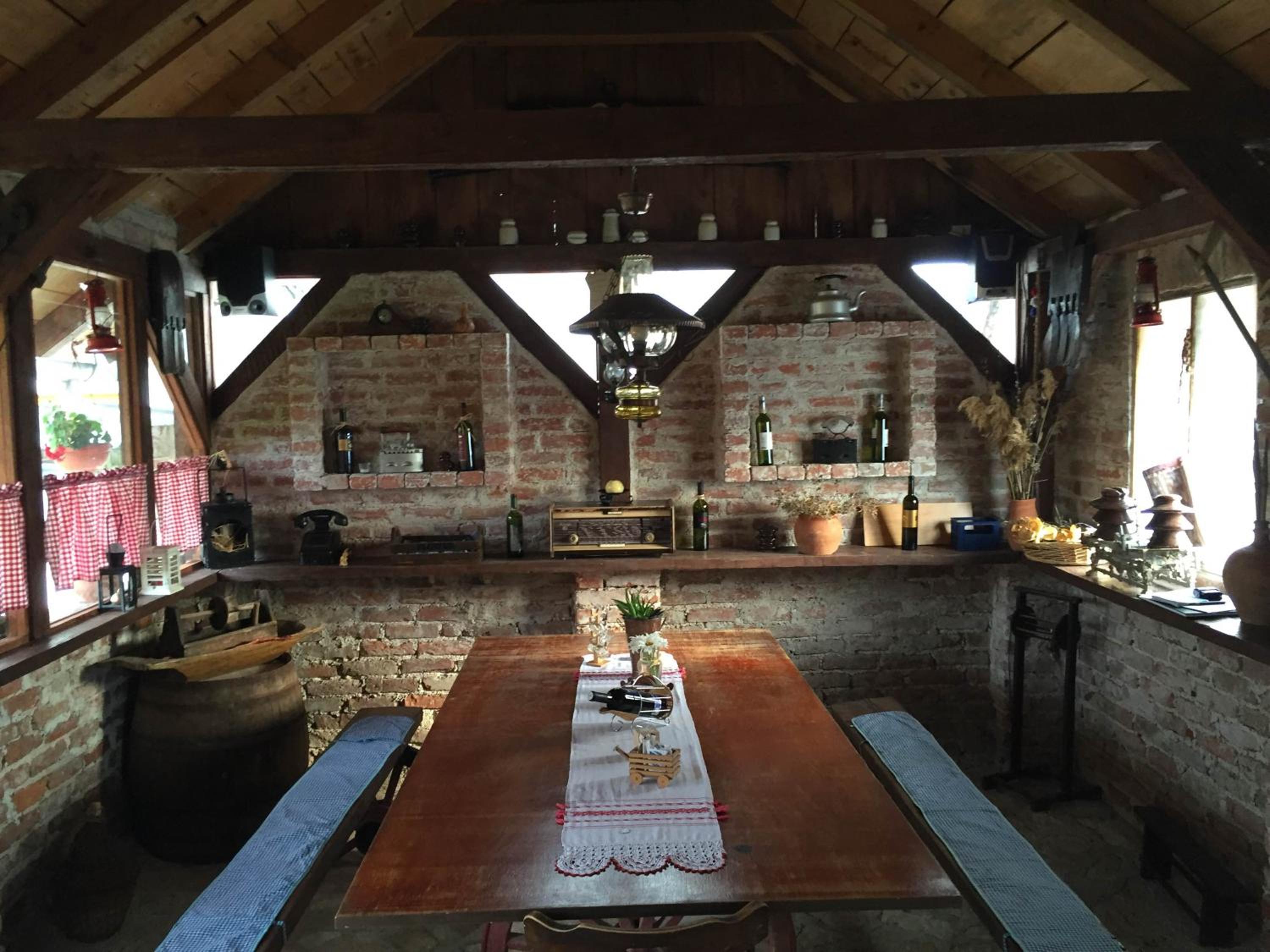 Studio with Mountain View - Photo 4