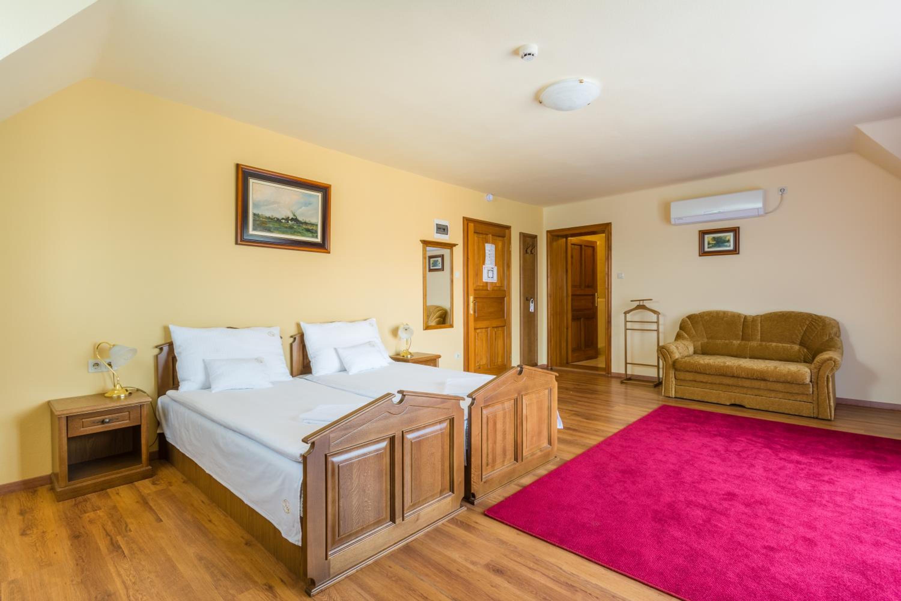 Superior Triple Room photo 1