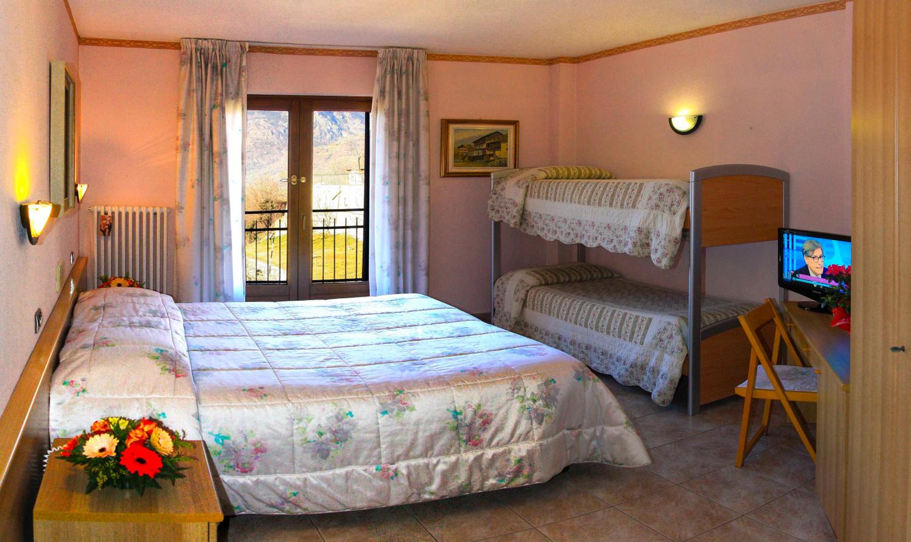 Quadruple Room - Photo 3