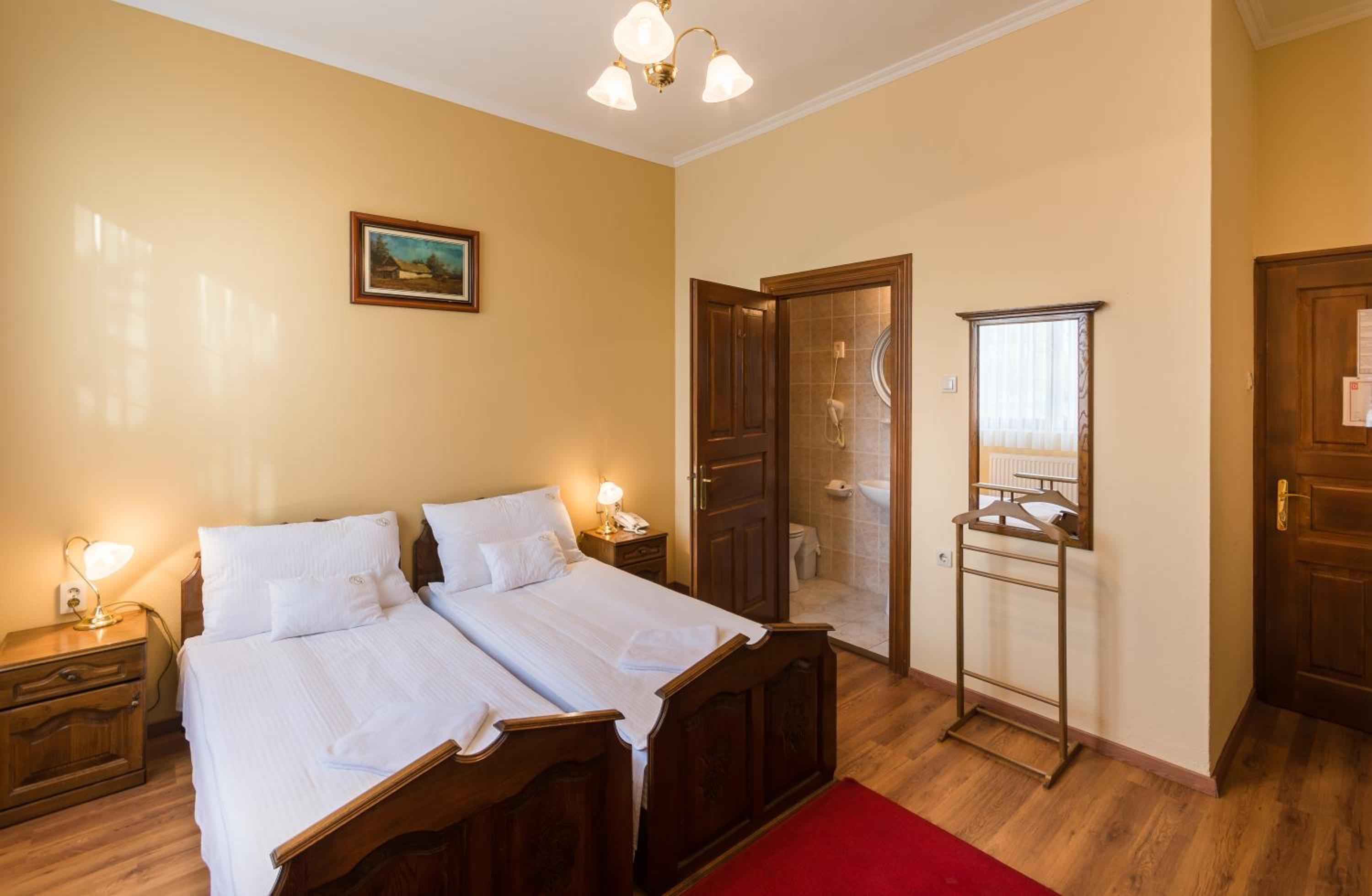 Standard Twin Room photo 1