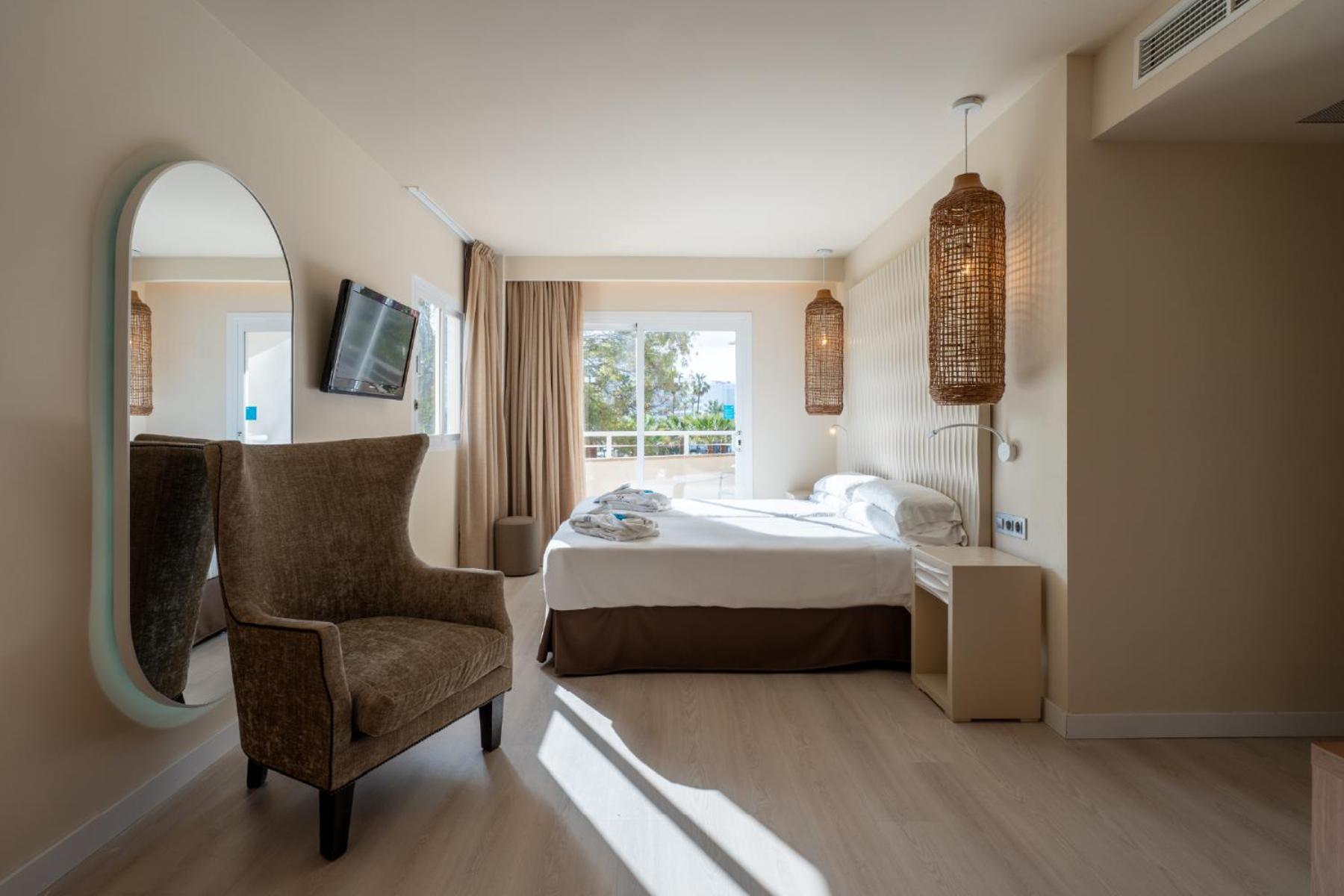 Superior Room with Panoramic View - Selected Club Superior Room with Panoramic View - Selected Club