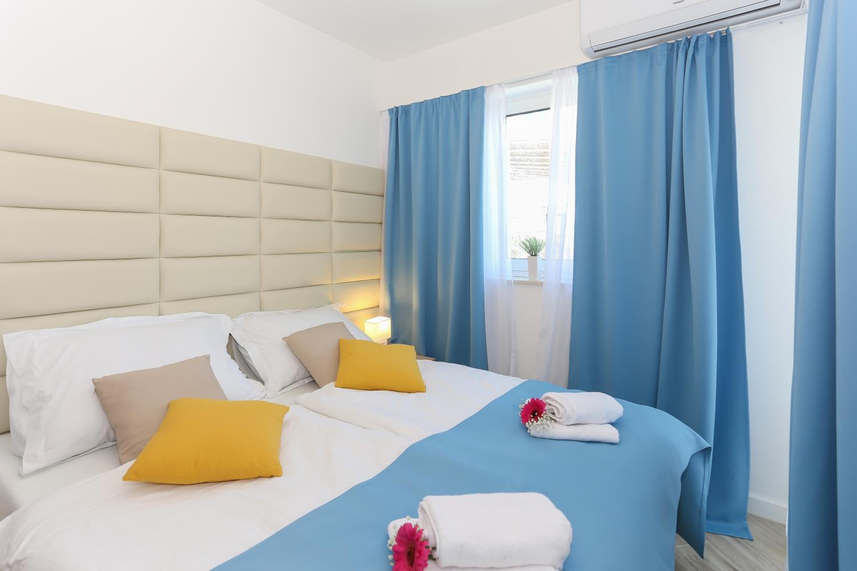 Two-Bedroom Apartment with Terrace and Sea View