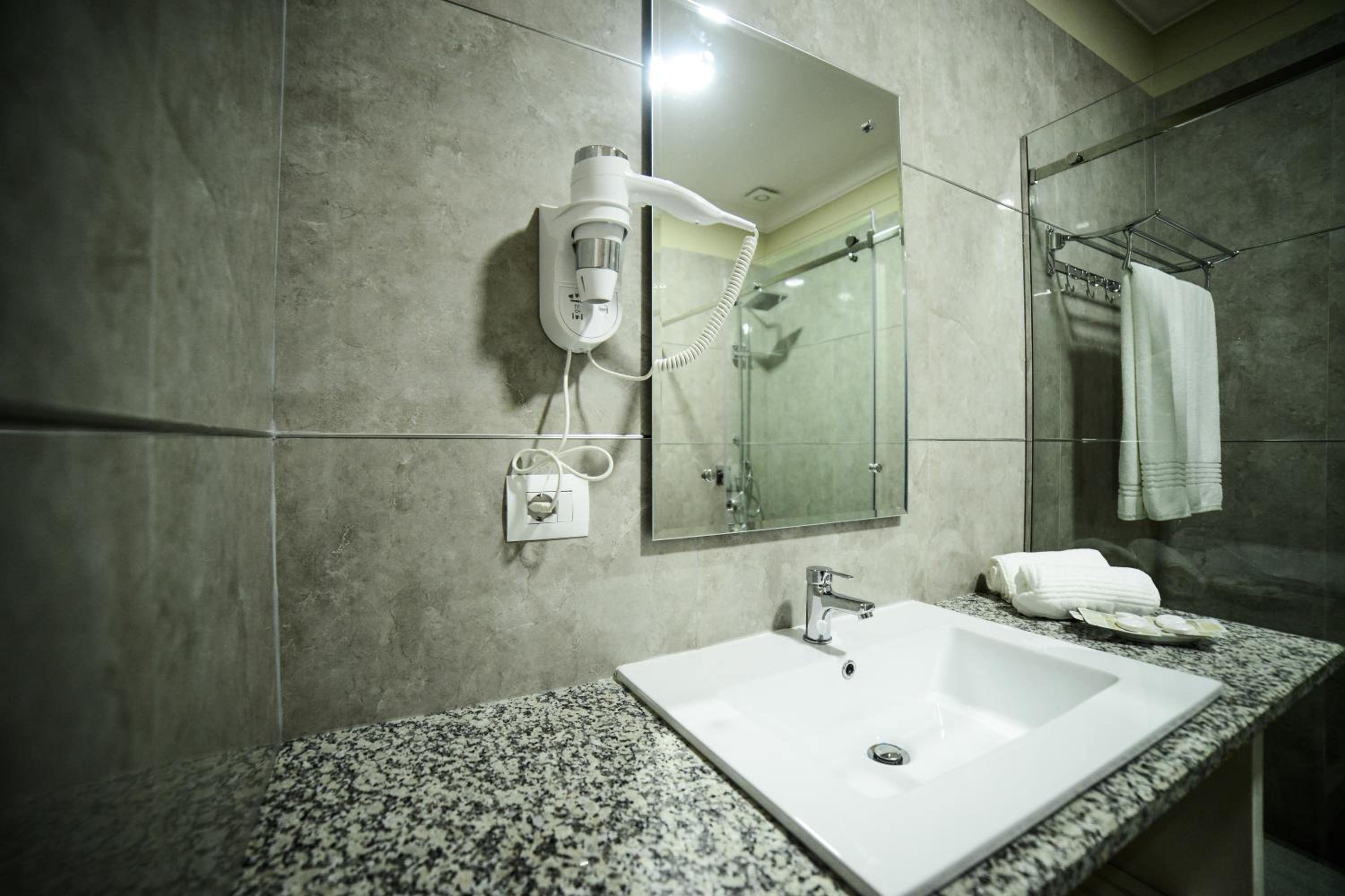 Luxury Triple Room photo 2