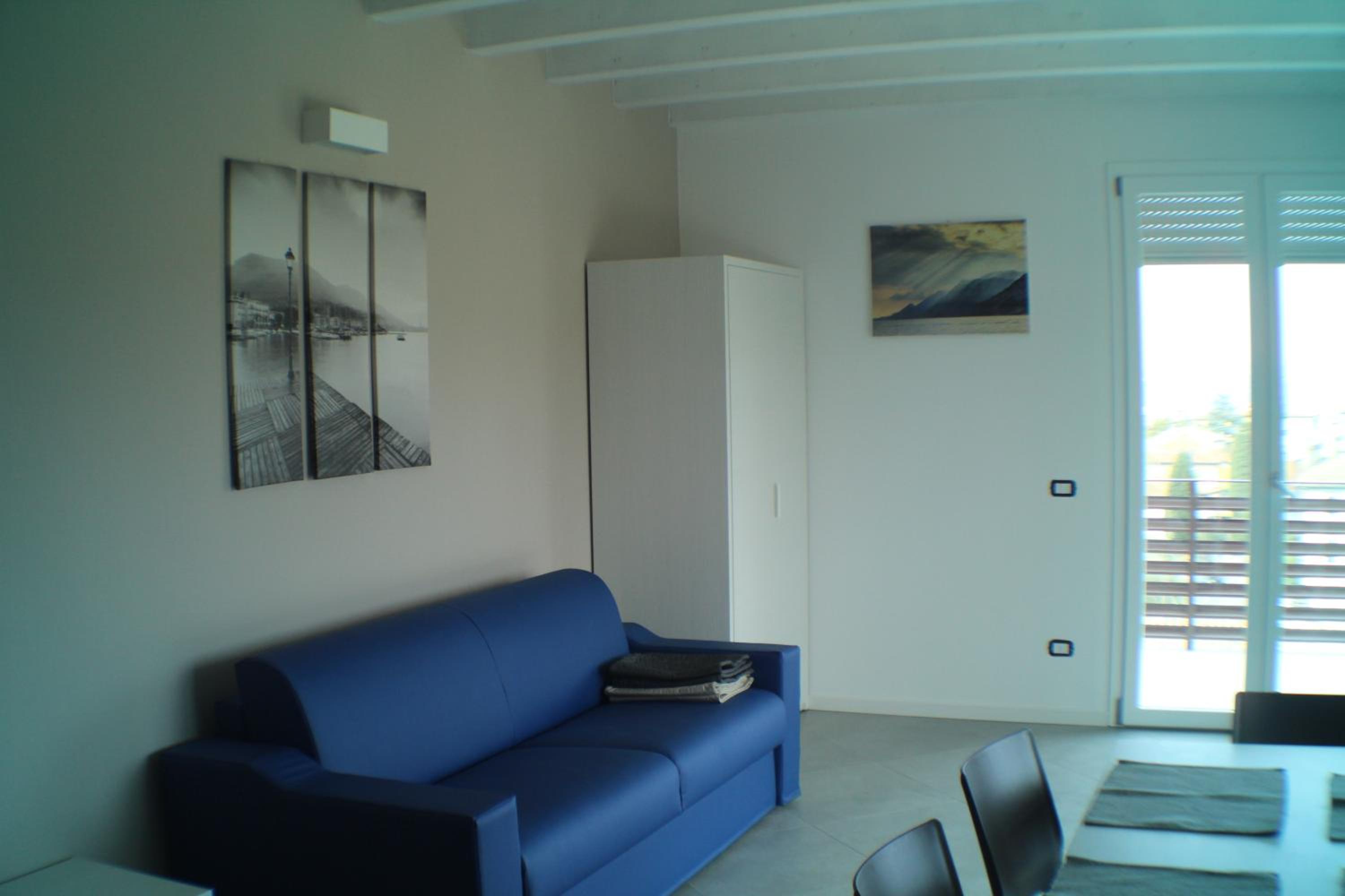 Deluxe Two-Bedroom Apartment photo 1
