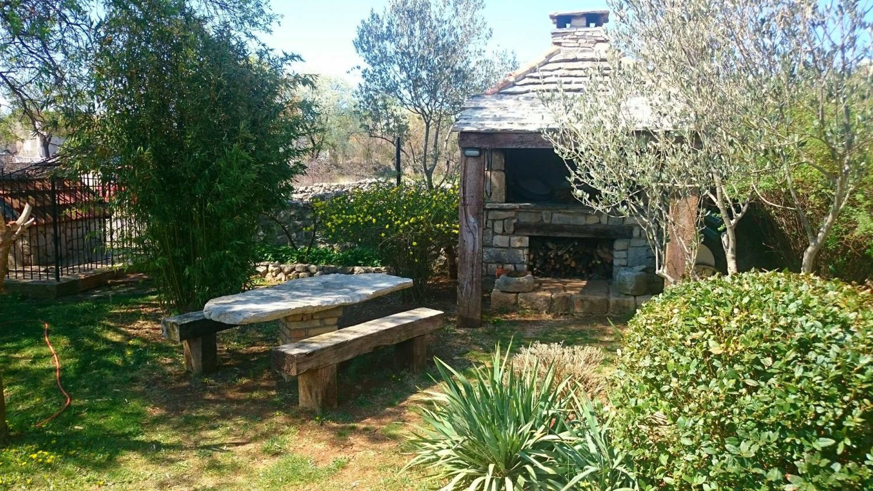 Double Room - Photo 20