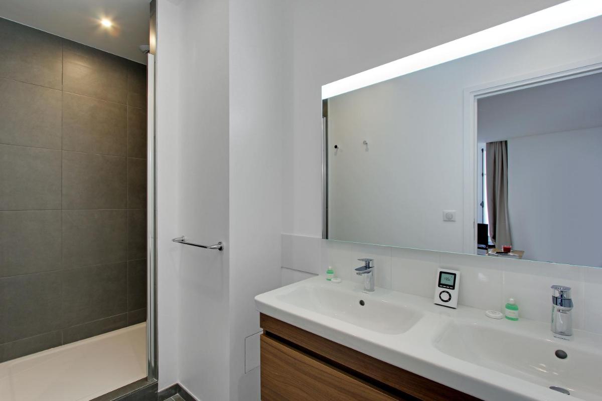 Superior Two-Bedroom Apartment photo 1